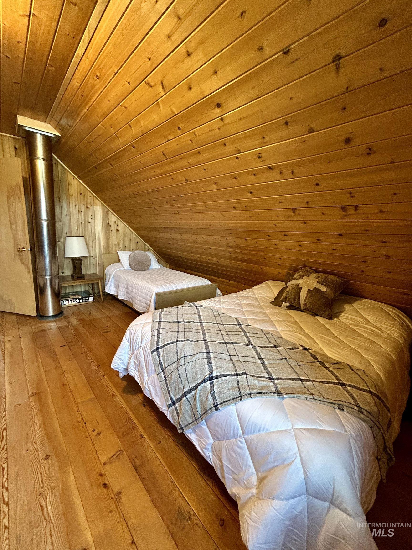 72 Fisher Creek Loop, Stanley, Idaho 83278, 3 Bedrooms, 1.5 Bathrooms, Residential For Sale, Price $1,050,000,MLS 98989500