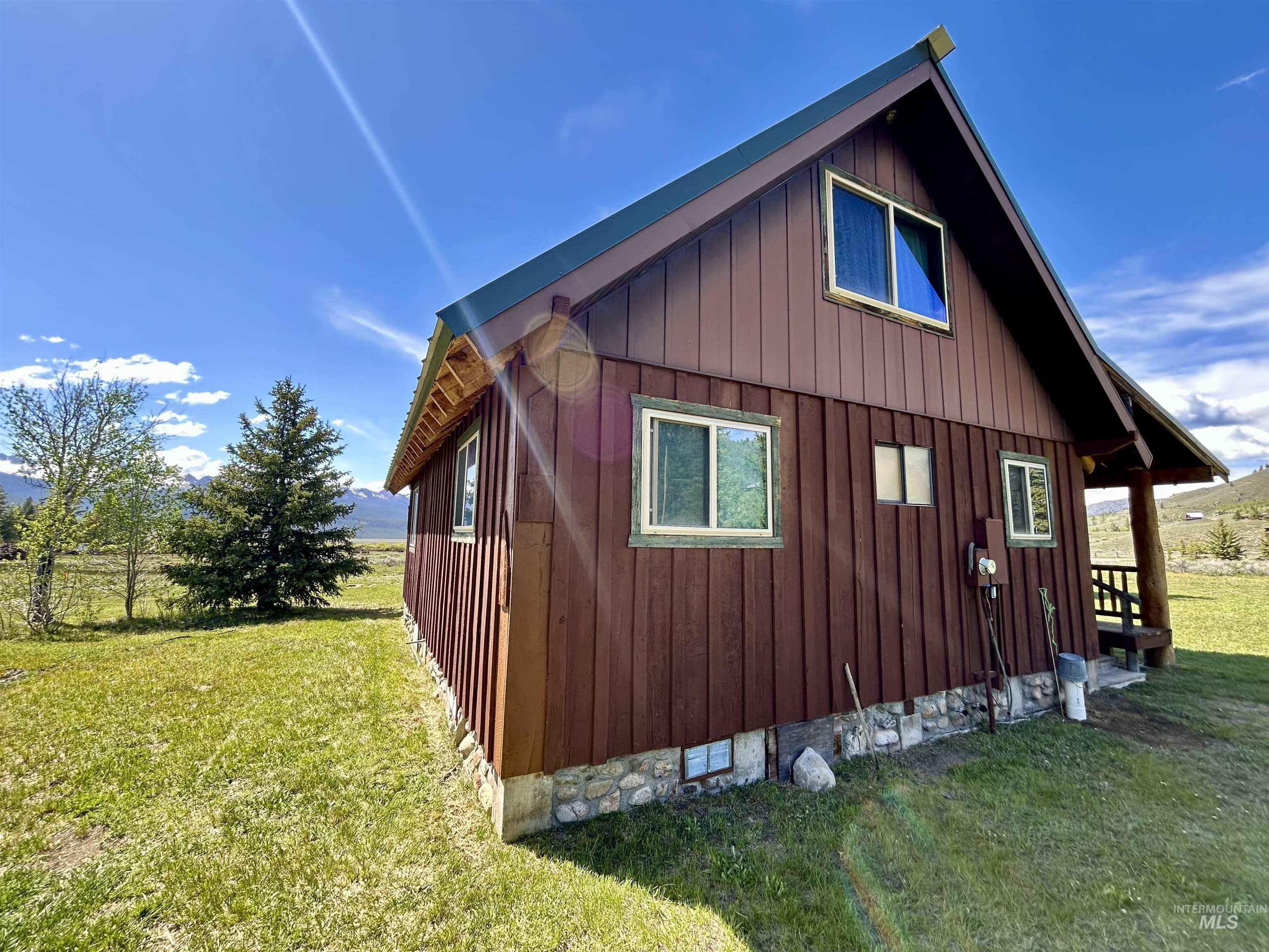 72 Fisher Creek Loop, Stanley, Idaho 83278, 3 Bedrooms, 1.5 Bathrooms, Residential For Sale, Price $1,050,000,MLS 98989500
