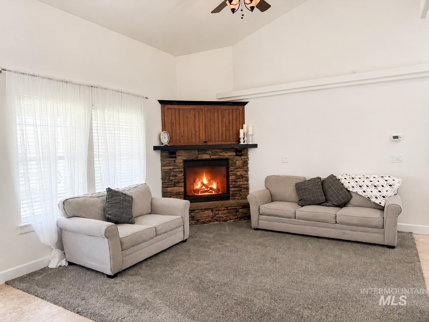 1057 Oakwood Ave., Burley, Idaho 83318, 5 Bedrooms, 3 Bathrooms, Residential For Sale, Price $485,000, 98989503