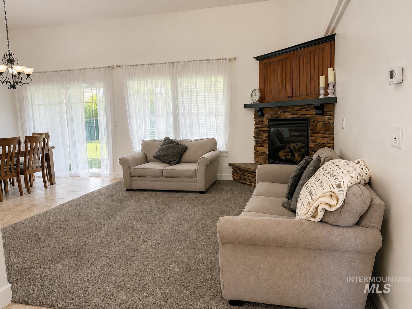 1057 Oakwood Ave., Burley, Idaho 83318, 5 Bedrooms, 3 Bathrooms, Residential For Sale, Price $524,999,MLS 98989503