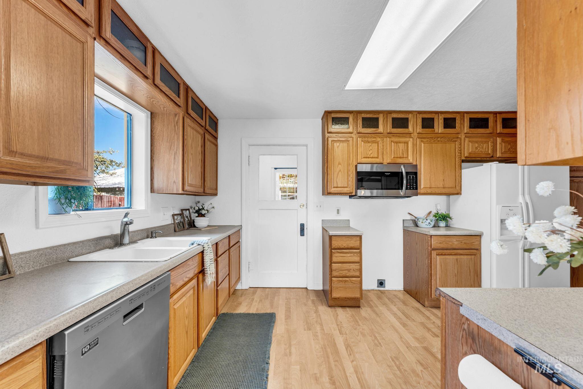 476 E 200 S, Jerome, Idaho 83338, 3 Bedrooms, 2 Bathrooms, Residential For Sale, Price $535,000,MLS 98989504