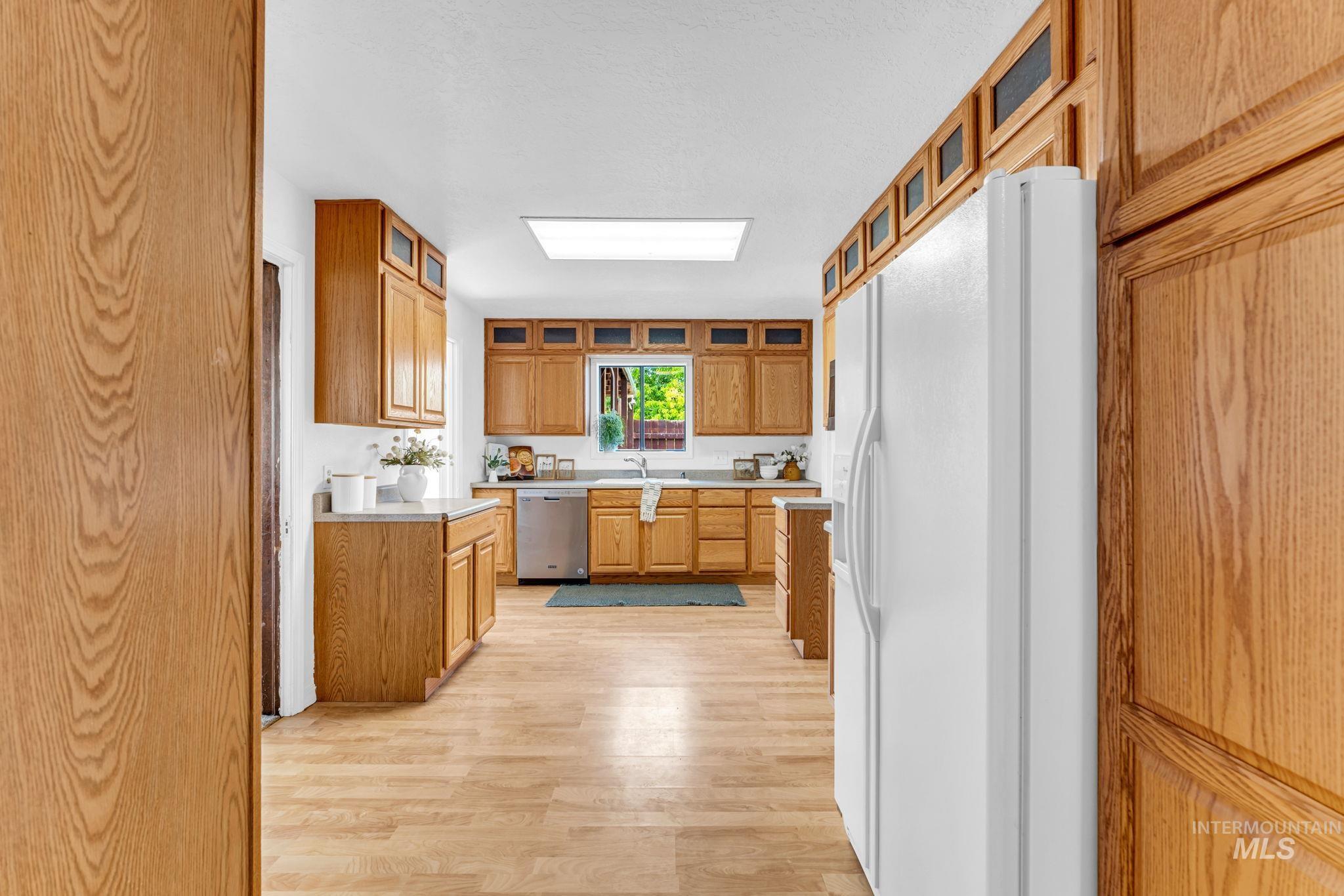 476 E 200 S, Jerome, Idaho 83338, 3 Bedrooms, 2 Bathrooms, Residential For Sale, Price $535,000,MLS 98989504