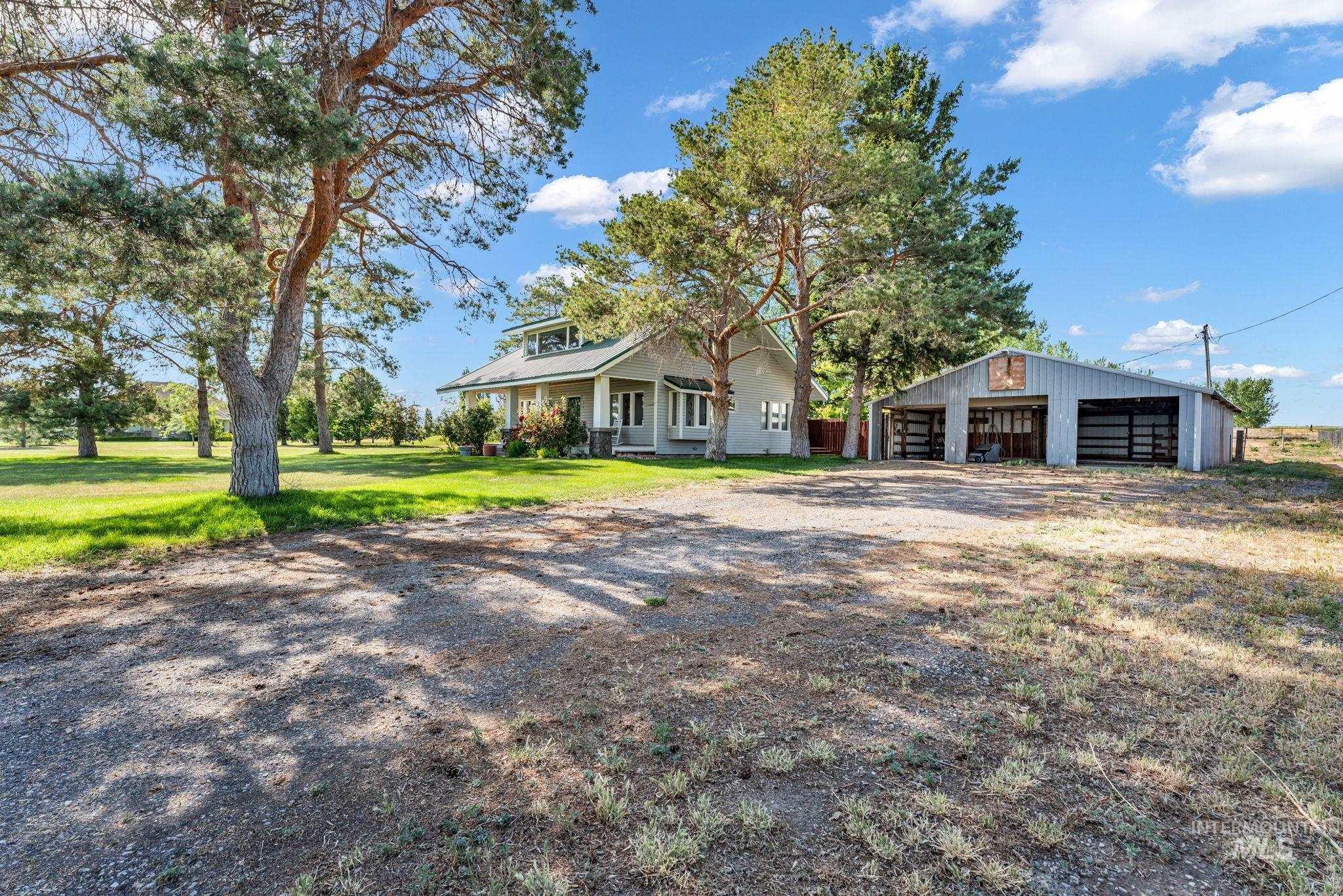 476 E 200 S, Jerome, Idaho 83338, 3 Bedrooms, 2 Bathrooms, Residential For Sale, Price $535,000,MLS 98989504