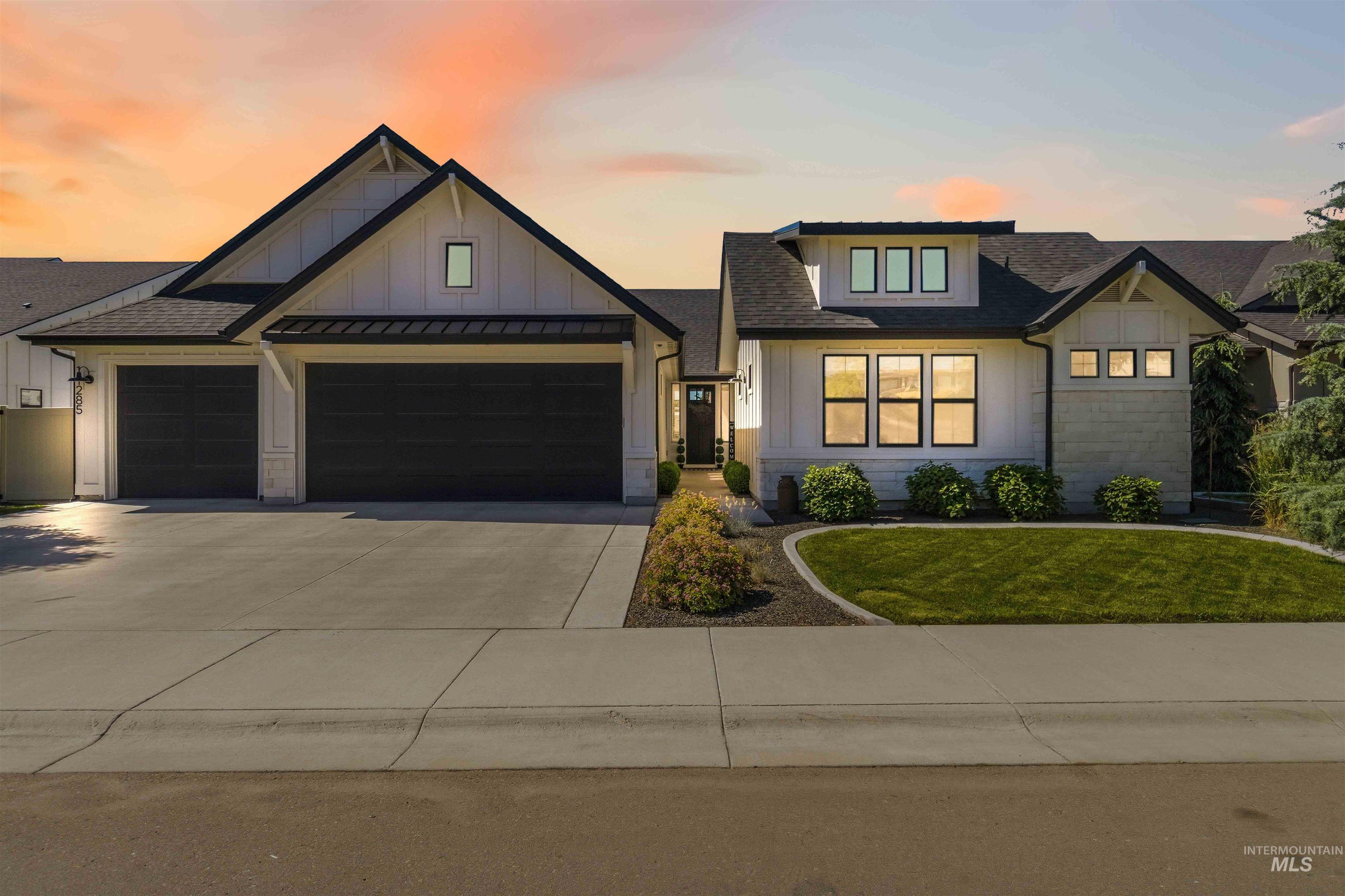 11285 W Threadgrass St, Star, Idaho 83669, 3 Bedrooms, 2.5 Bathrooms, Residential For Sale, Price $725,000,MLS 98989509