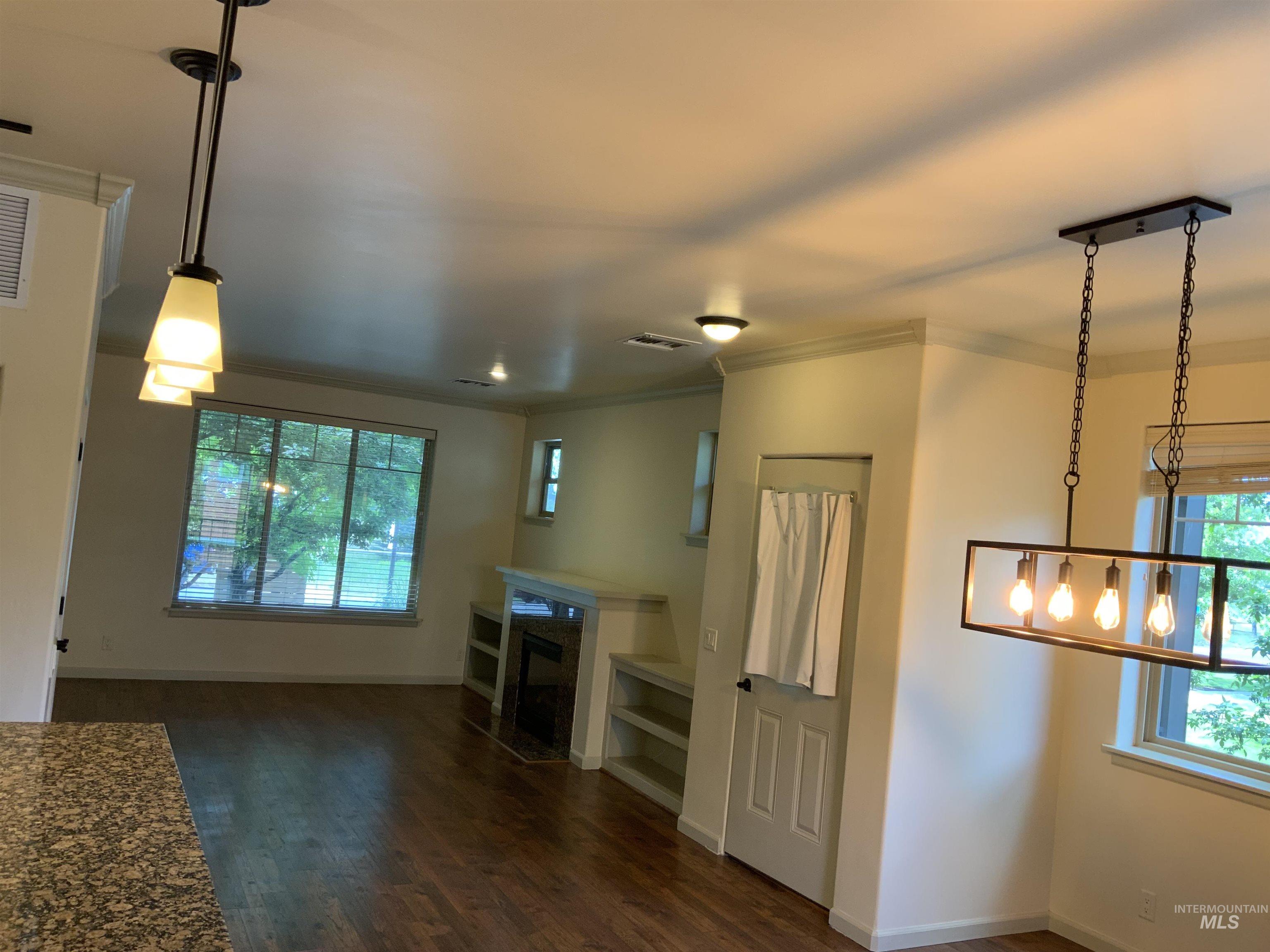 901 Countryside, Hailey, Idaho 83333, 3 Bedrooms, 2.5 Bathrooms, Residential For Sale, Price $570,000, 98989511