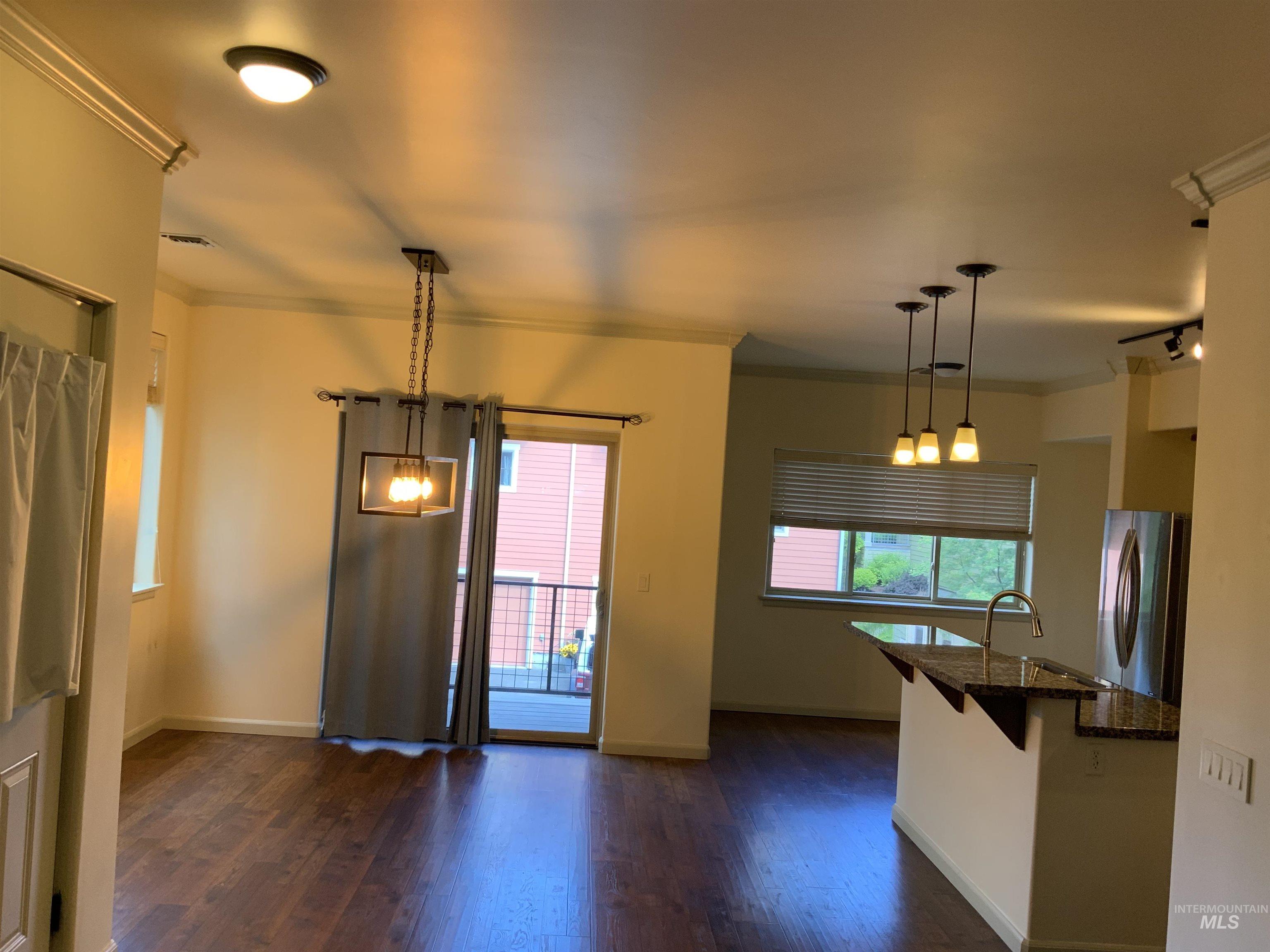 901 Countryside, Hailey, Idaho 83333, 3 Bedrooms, 2.5 Bathrooms, Residential For Sale, Price $570,000, 98989511