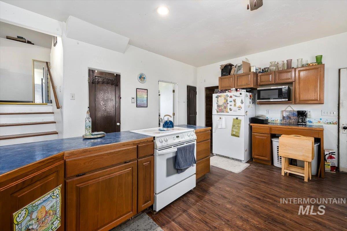 5597 US Hwy 93, Jerome, Idaho 83338, 3 Bedrooms, 2 Bathrooms, Residential For Sale, Price $340,000, 98989512