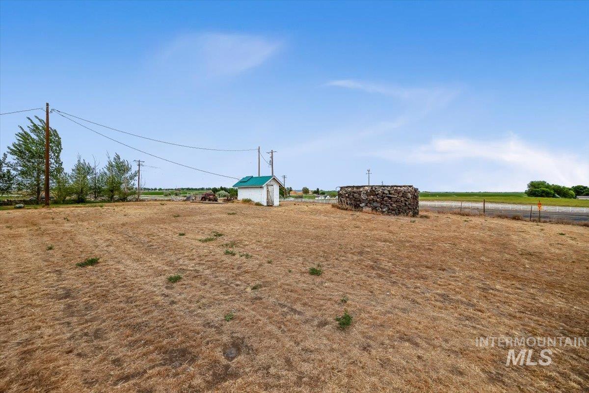 5597 US Hwy 93, Jerome, Idaho 83338, 3 Bedrooms, 2 Bathrooms, Residential For Sale, Price $340,000, 98989512
