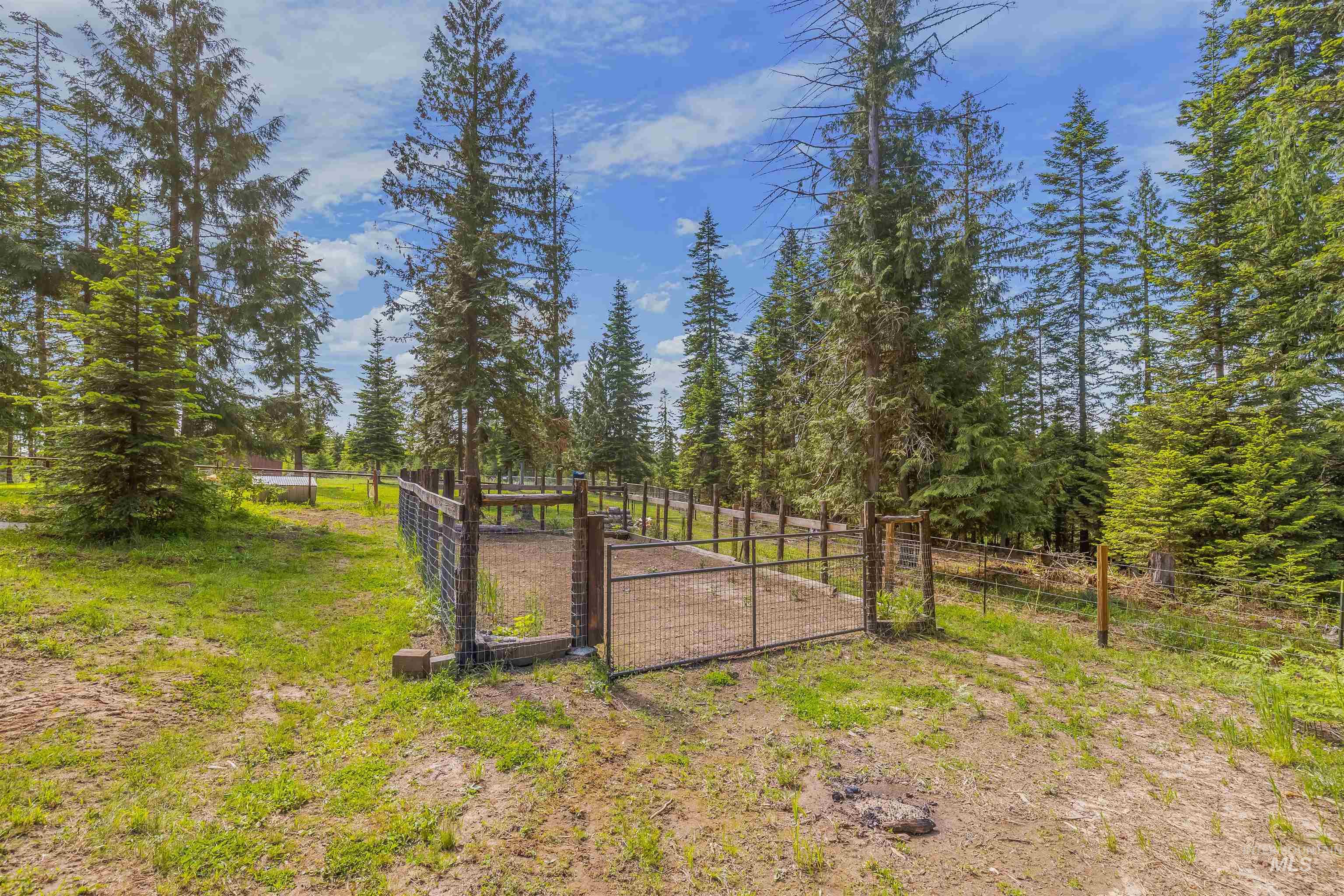 1442 Band Mill Road, Orofino, Idaho 83544, 2 Bedrooms, 1.5 Bathrooms, Residential For Sale, Price $635,000, 98989520