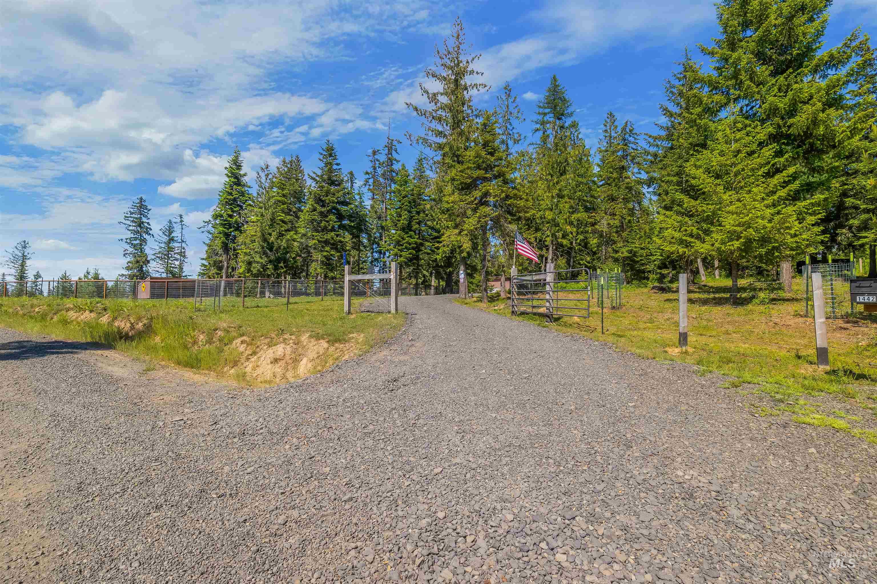 1442 Band Mill Road, Orofino, Idaho 83544, 2 Bedrooms, 1.5 Bathrooms, Residential For Sale, Price $635,000, 98989520