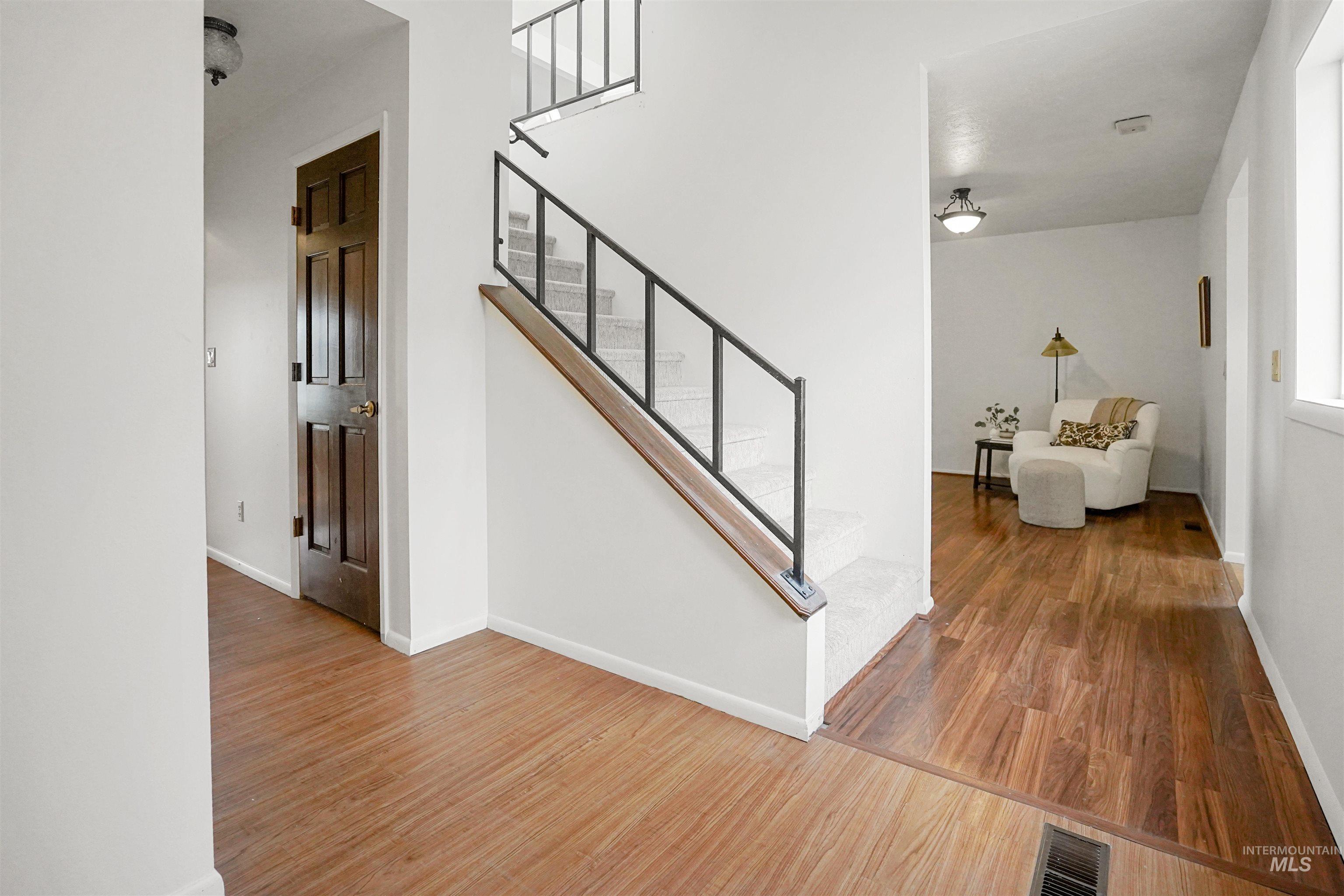 300 Morrison, Twin Falls, Idaho 83301, 2 Bedrooms, 2 Bathrooms, Residential For Sale, Price $325,000, 98989522
