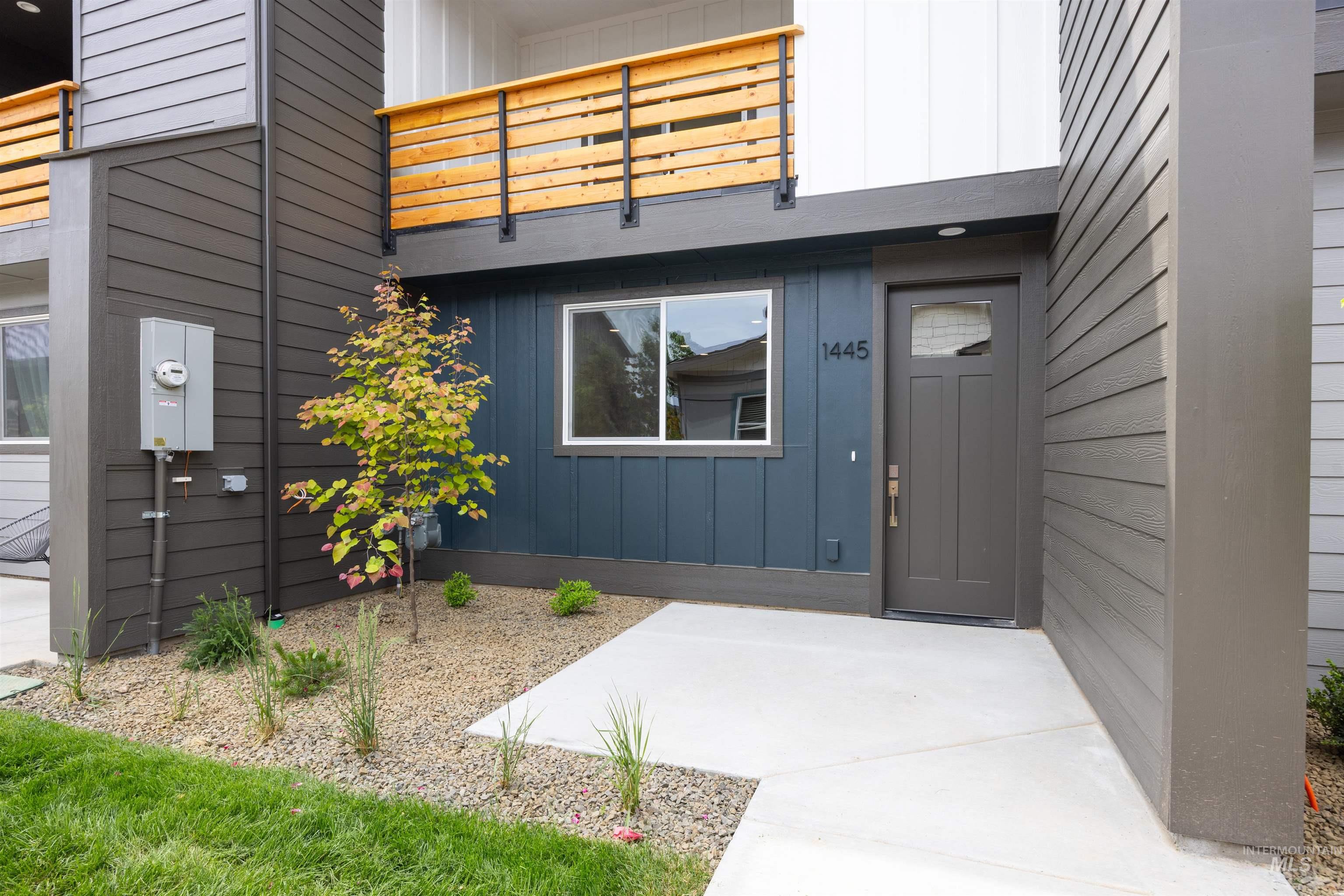1420 N Cole Cottage Lane, Boise, Idaho 83704, 2 Bedrooms, 2.5 Bathrooms, Residential For Sale, Price $359,900, 98989524