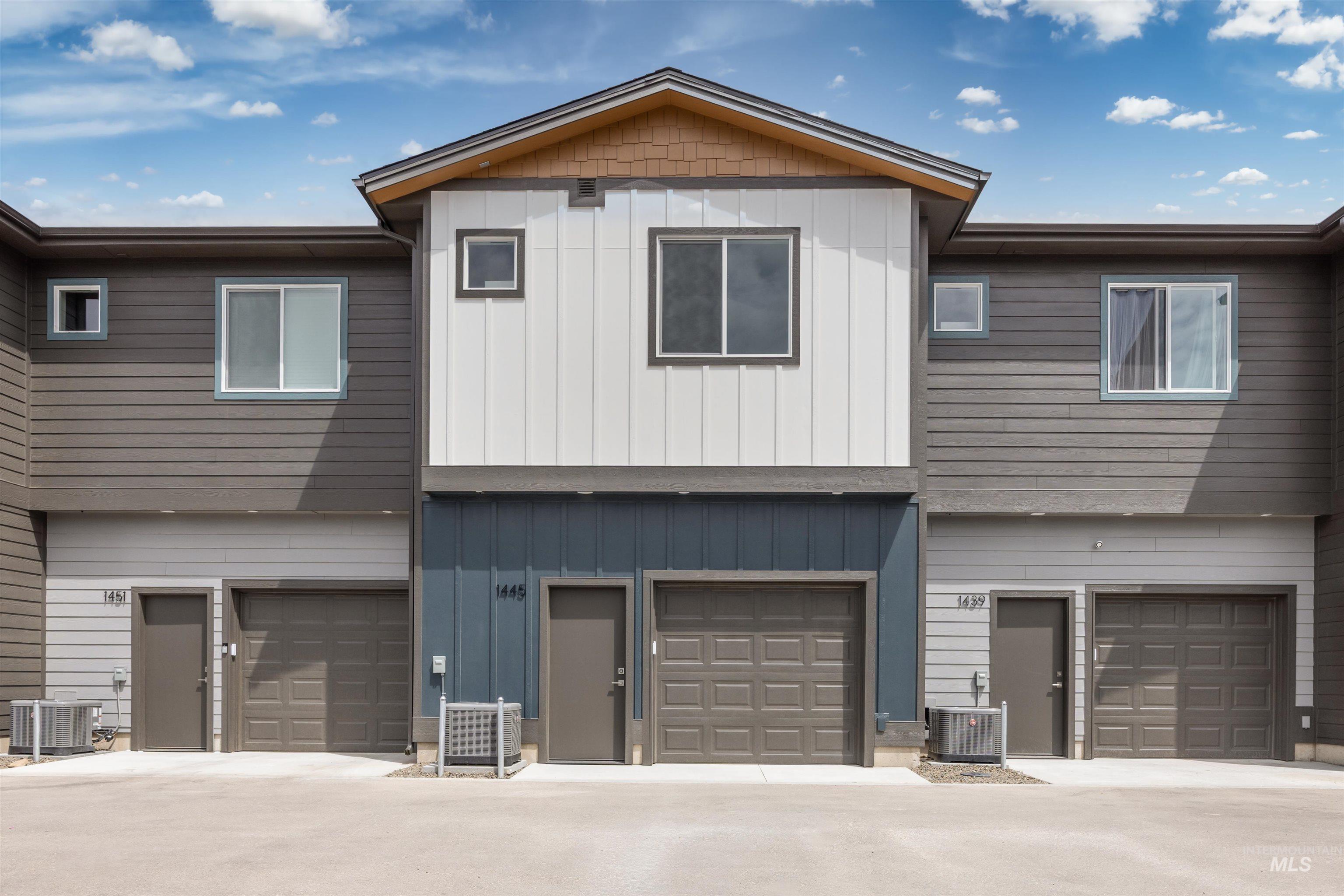 1420 N Cole Cottage Lane, Boise, Idaho 83704, 2 Bedrooms, 2.5 Bathrooms, Residential For Sale, Price $359,900, 98989524