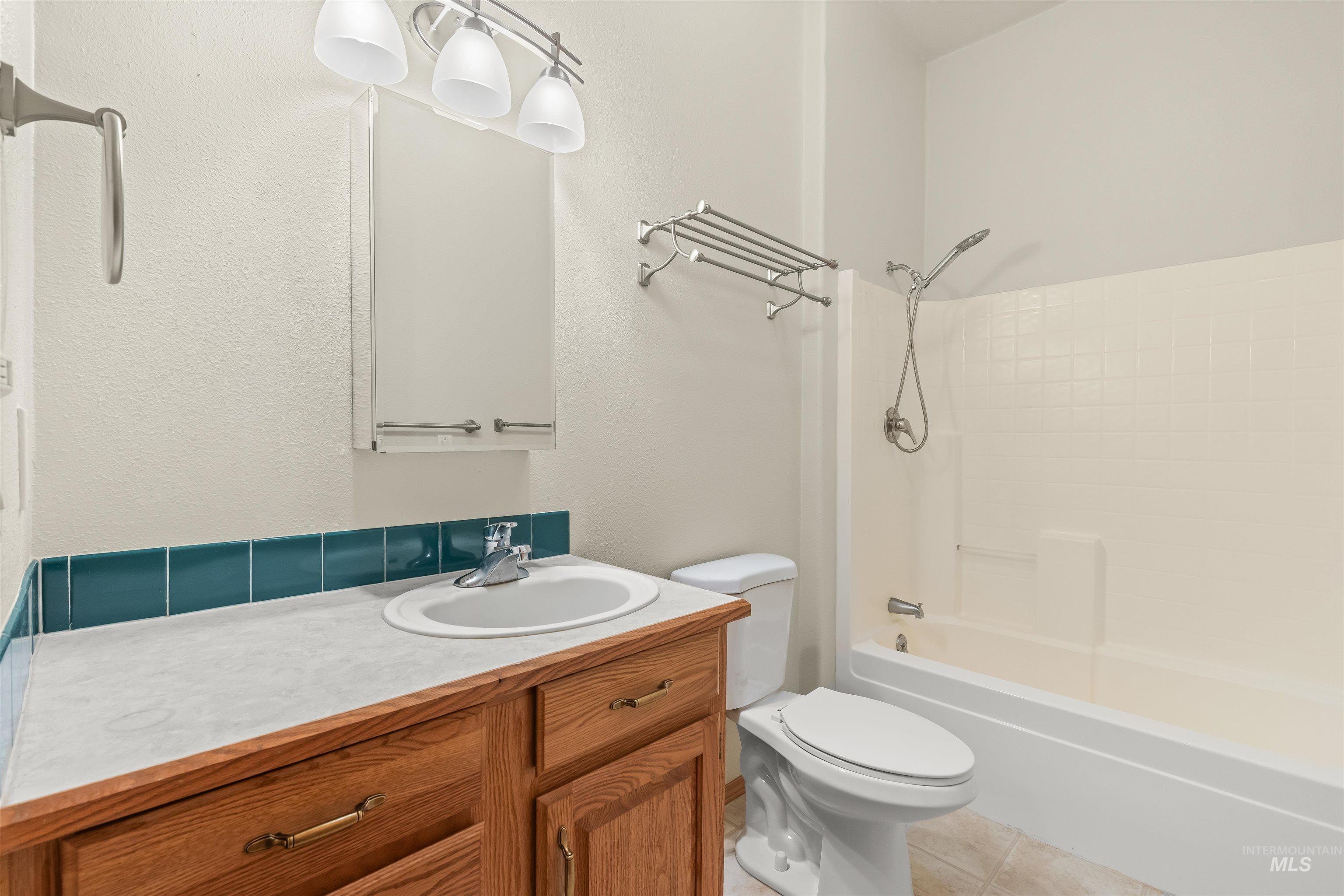 2039 Ripon Avenue, Lewiston, Idaho 83501, 3 Bedrooms, 3 Bathrooms, Residential For Sale, Price $635,000, 98989527