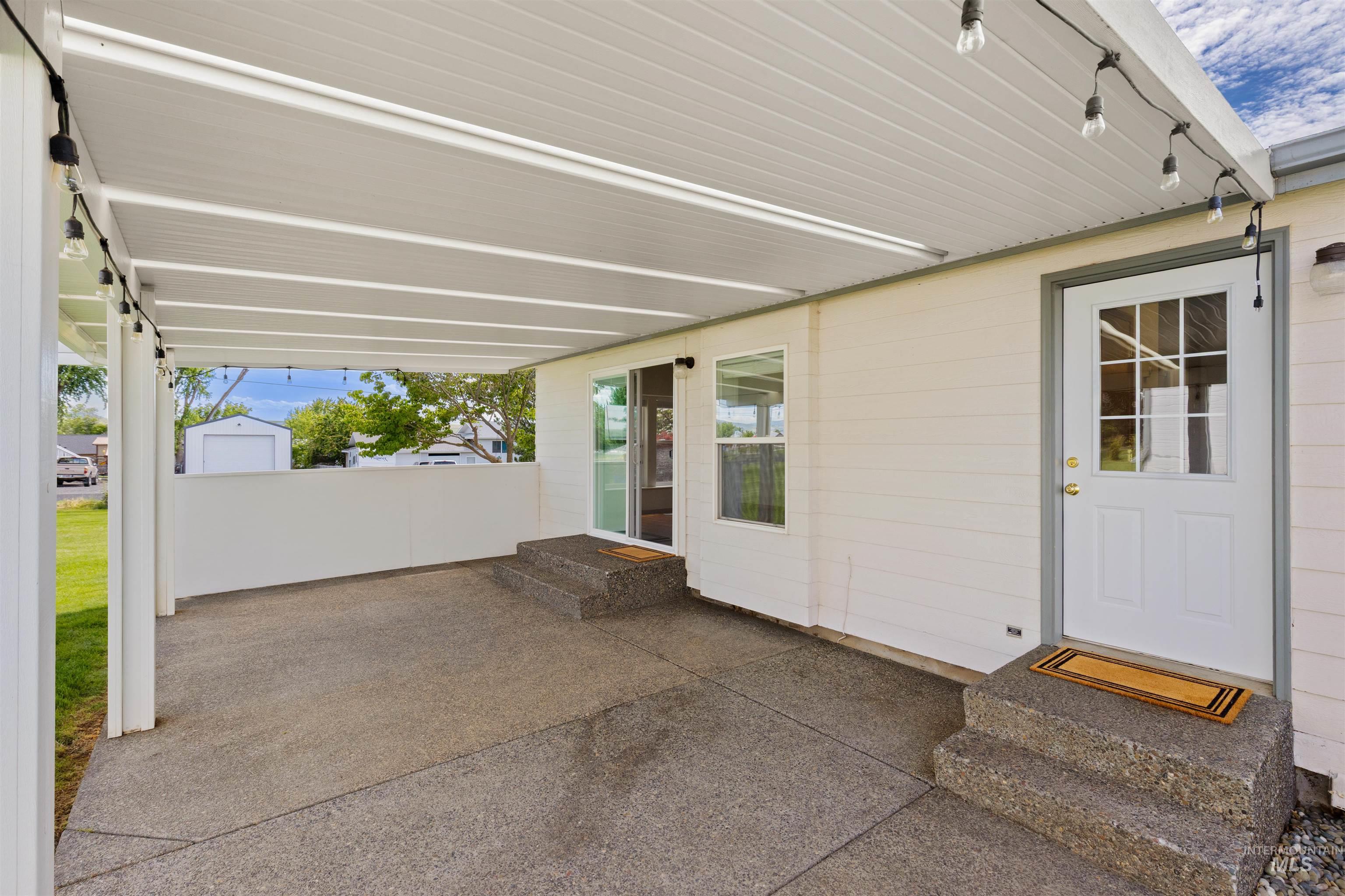 2039 Ripon Avenue, Lewiston, Idaho 83501, 3 Bedrooms, 3 Bathrooms, Residential For Sale, Price $635,000, 98989527