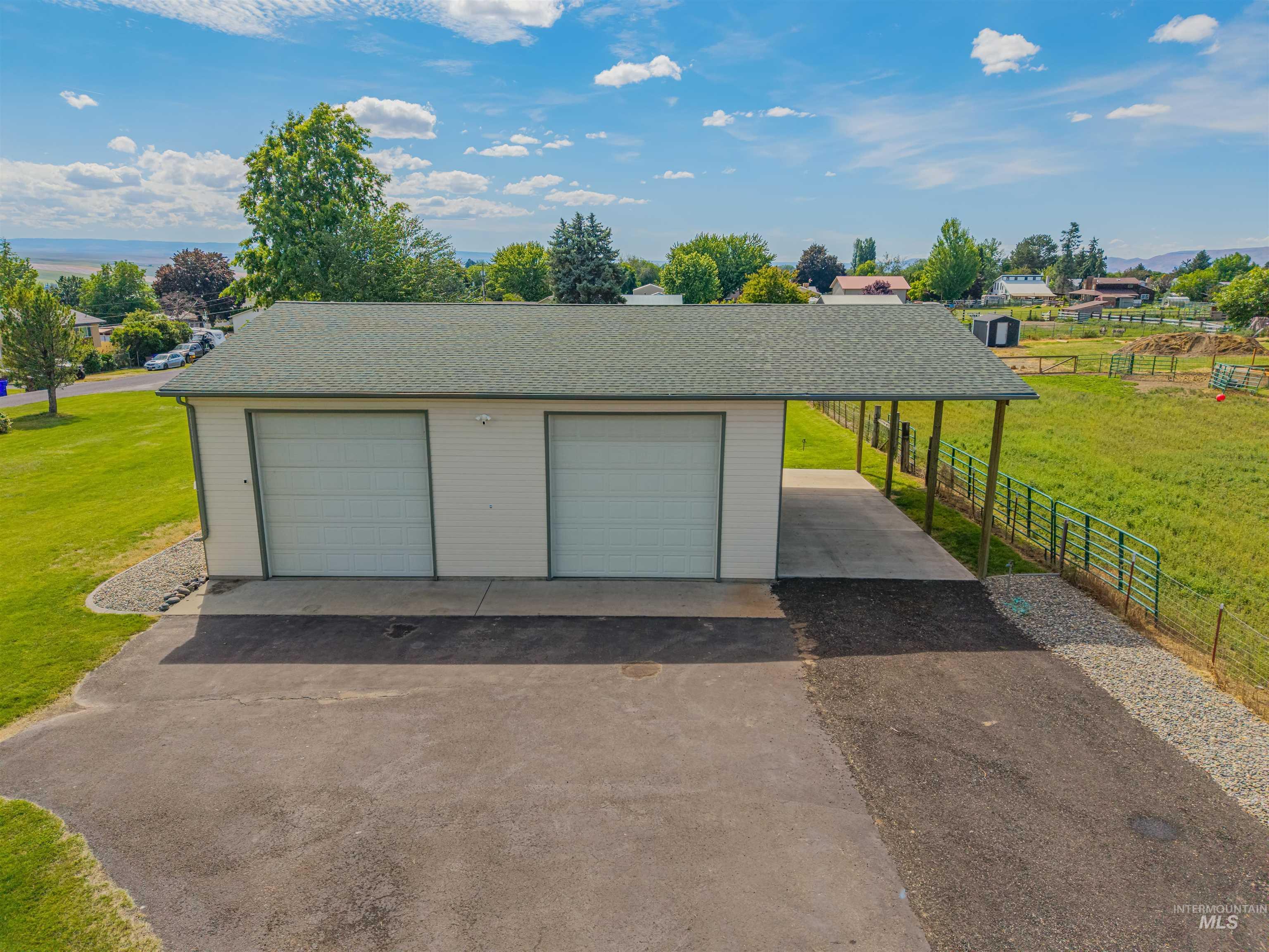 2039 Ripon Avenue, Lewiston, Idaho 83501, 3 Bedrooms, 3 Bathrooms, Residential For Sale, Price $635,000, 98989527