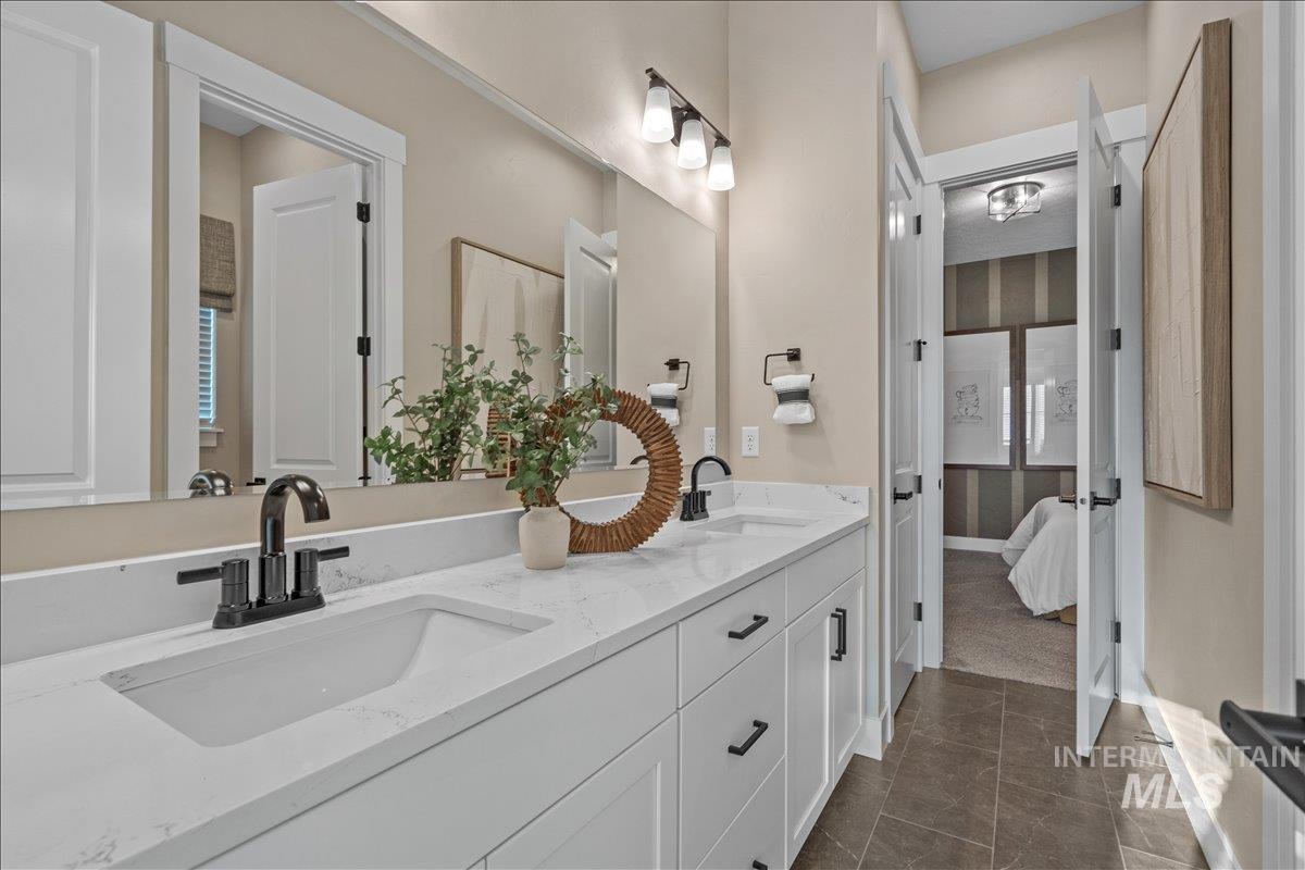 89 N Roscoe Ave, Kuna, Idaho 83634, 3 Bedrooms, 3.5 Bathrooms, Residential For Sale, Price $593,990, 98989528