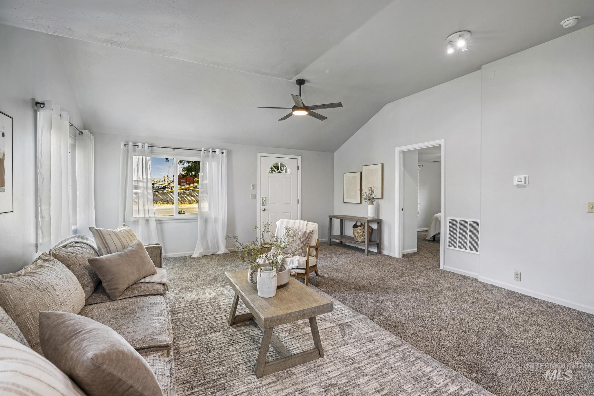 231 W Avenue D, Jerome, Idaho 83338, 3 Bedrooms, 1 Bathroom, Residential For Sale, Price $269,999, 98989529