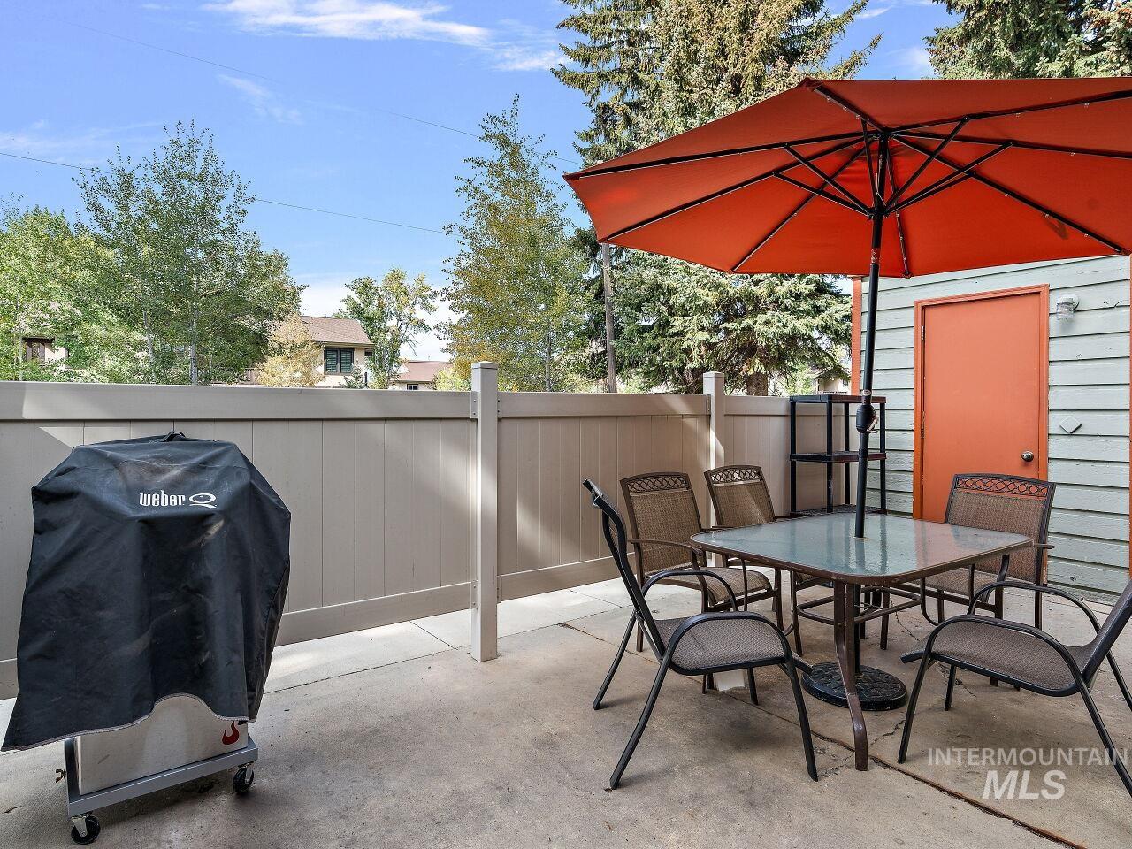 601 Hemlock St., McCall, Idaho 83638, 2 Bedrooms, 1 Bathroom, Residential For Sale, Price $429,000, 98989530