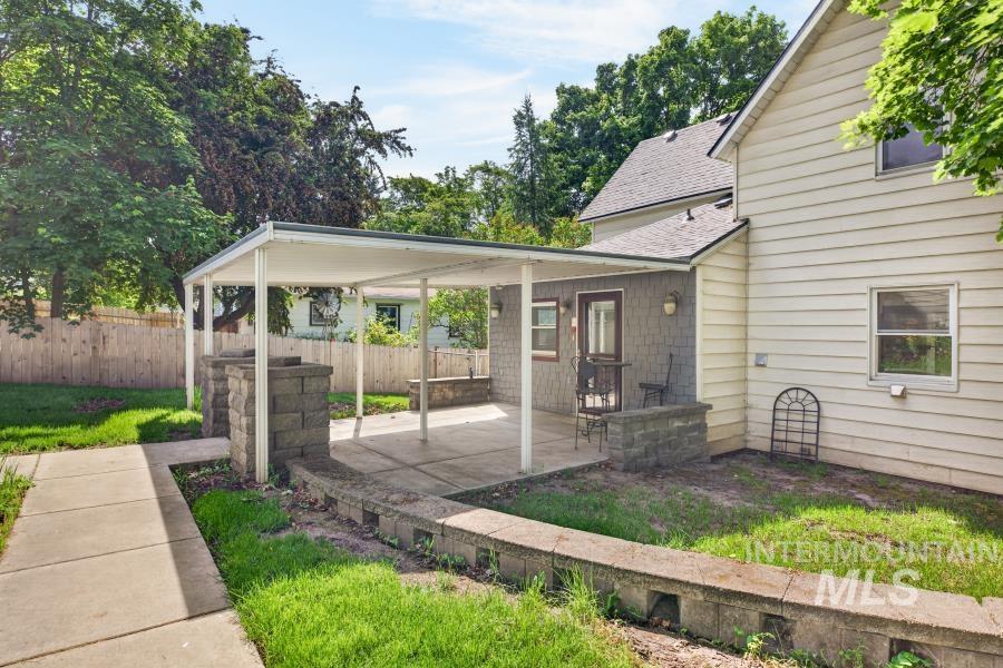 522 W A St., Moscow, Idaho 83843, 4 Bedrooms, 1.5 Bathrooms, Residential For Sale, Price $410,000, 98989531