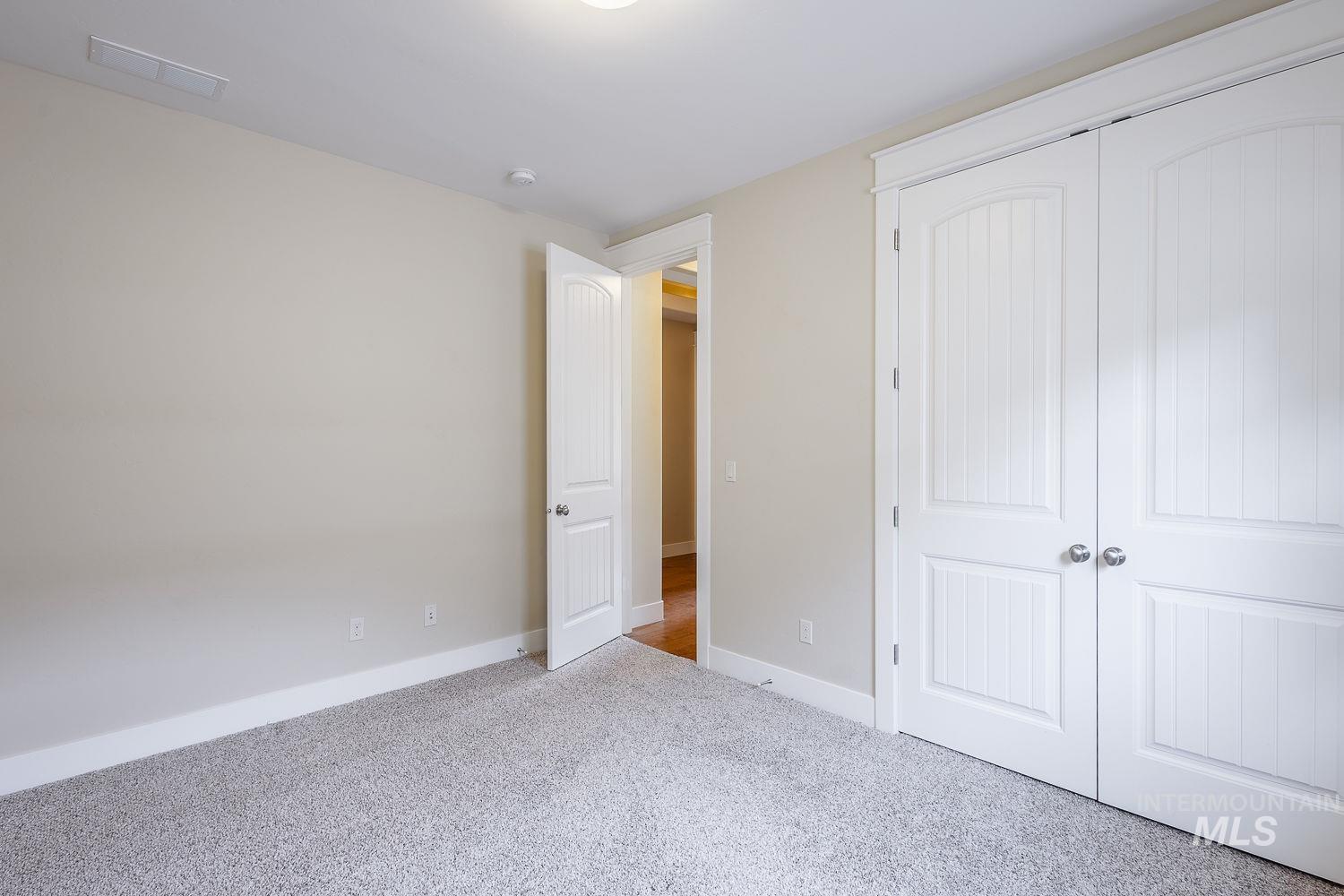 427 Briar Hill St, Nampa, Idaho 83686, 3 Bedrooms, 2 Bathrooms, Residential For Sale, Price $490,000, 98989532