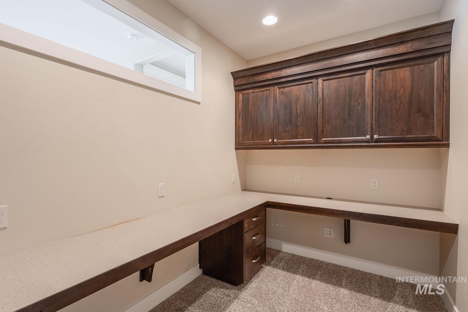 427 Briar Hill St, Nampa, Idaho 83686, 3 Bedrooms, 2 Bathrooms, Residential For Sale, Price $490,000, 98989532