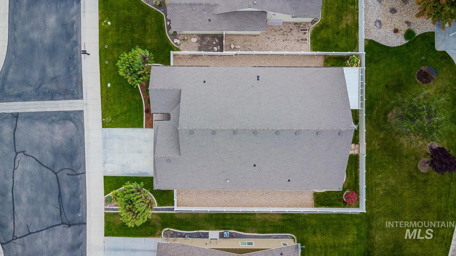427 Briar Hill St, Nampa, Idaho 83686, 3 Bedrooms, 2 Bathrooms, Residential For Sale, Price $490,000, 98989532