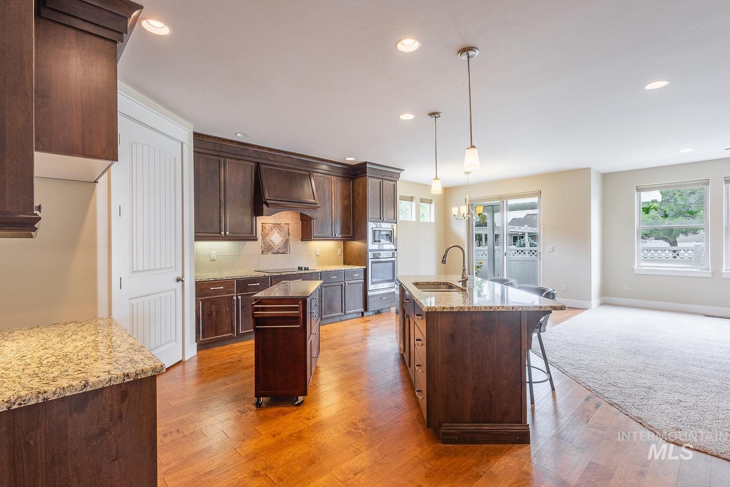 427 Briar Hill St, Nampa, Idaho 83686, 3 Bedrooms, 2 Bathrooms, Residential For Sale, Price $490,000, 98989532