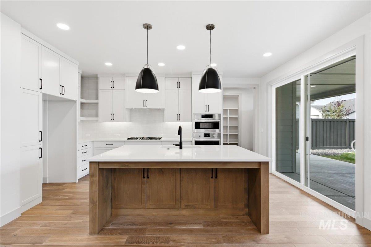 836 E Escalation St., Meridian, Idaho 83642, 4 Bedrooms, 2.5 Bathrooms, Residential For Sale, Price $715,000,MLS 98989536