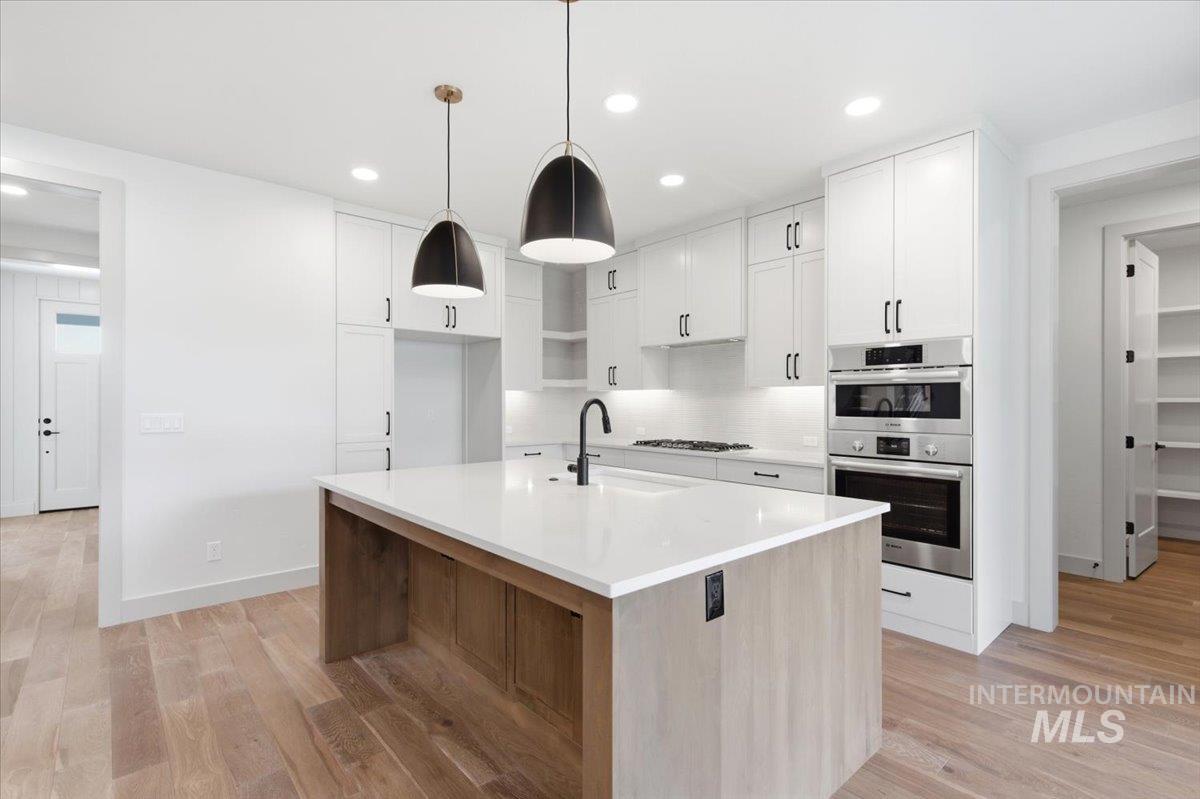 836 E Escalation St., Meridian, Idaho 83642, 4 Bedrooms, 2.5 Bathrooms, Residential For Sale, Price $715,000,MLS 98989536