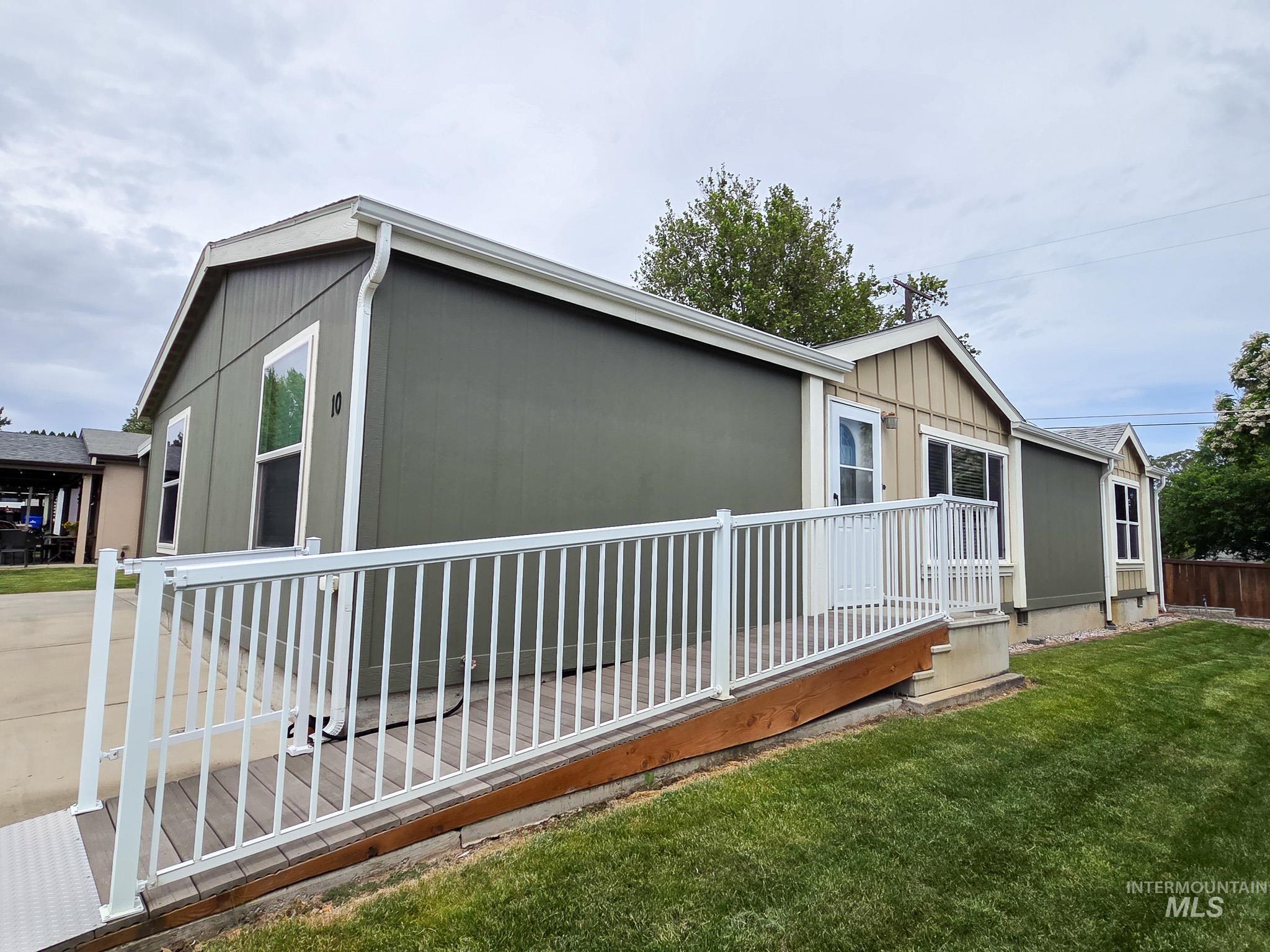 3428 15th St, Lewiston, Idaho 83501, 3 Bedrooms, 2 Bathrooms, Residential For Sale, Price $199,900, 98989539