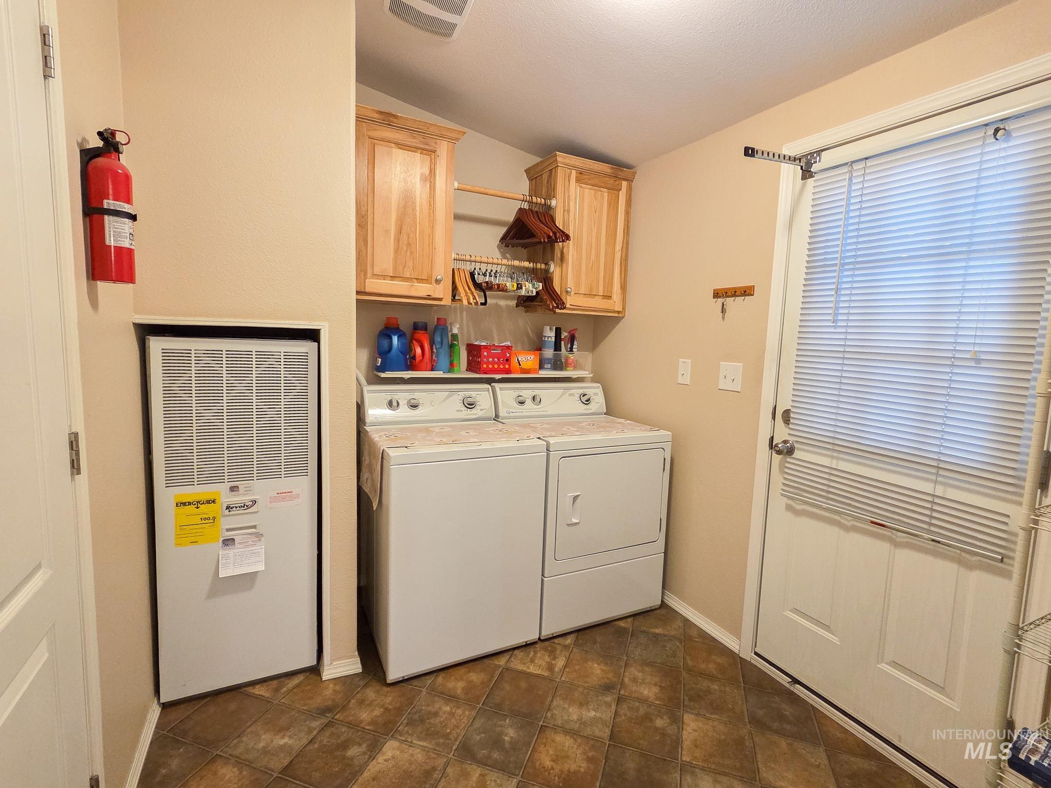 3428 15th St, Lewiston, Idaho 83501, 3 Bedrooms, 2 Bathrooms, Residential For Sale, Price $199,900, 98989539