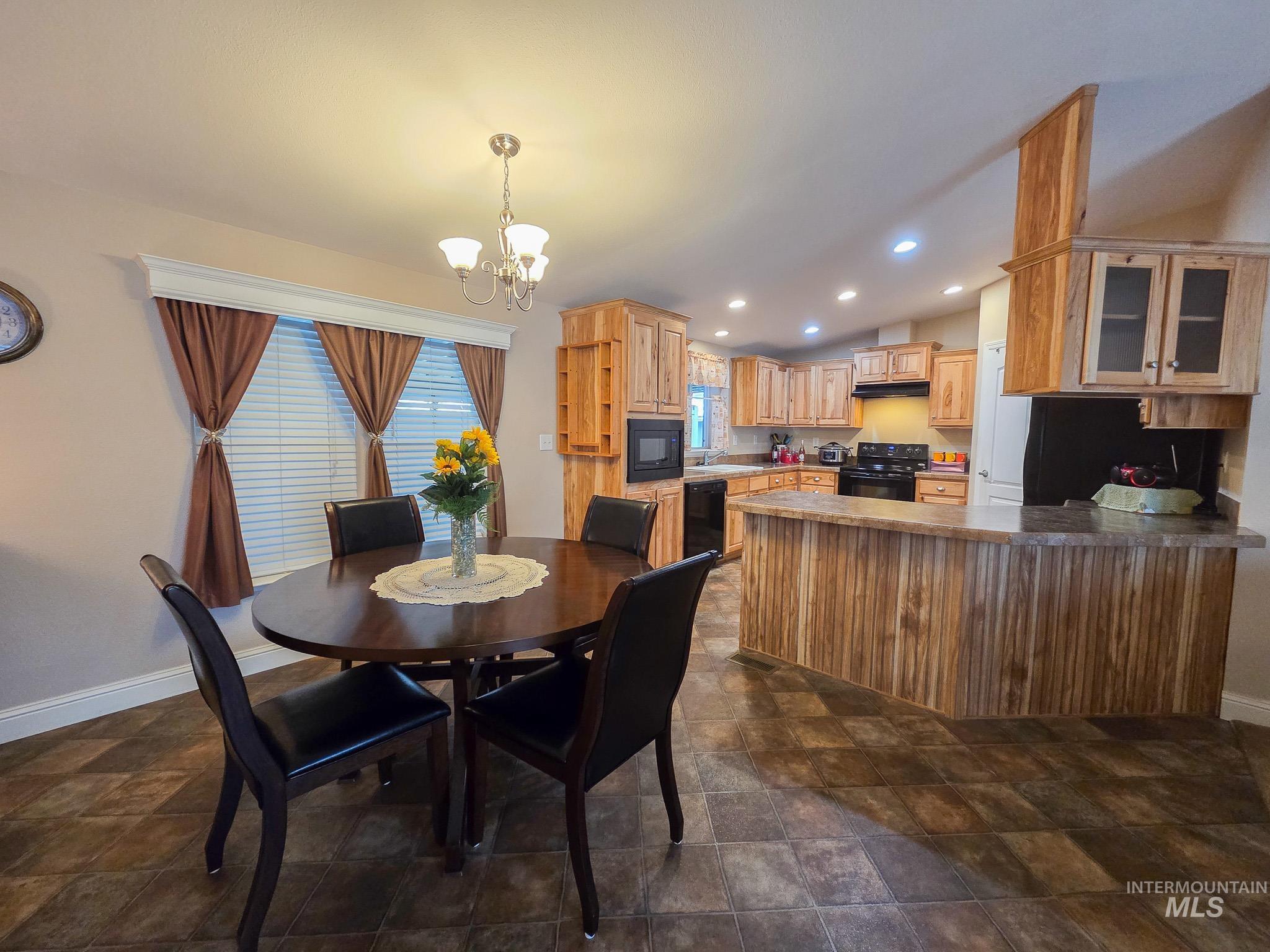 3428 15th St, Lewiston, Idaho 83501, 3 Bedrooms, 2 Bathrooms, Residential For Sale, Price $199,900, 98989539