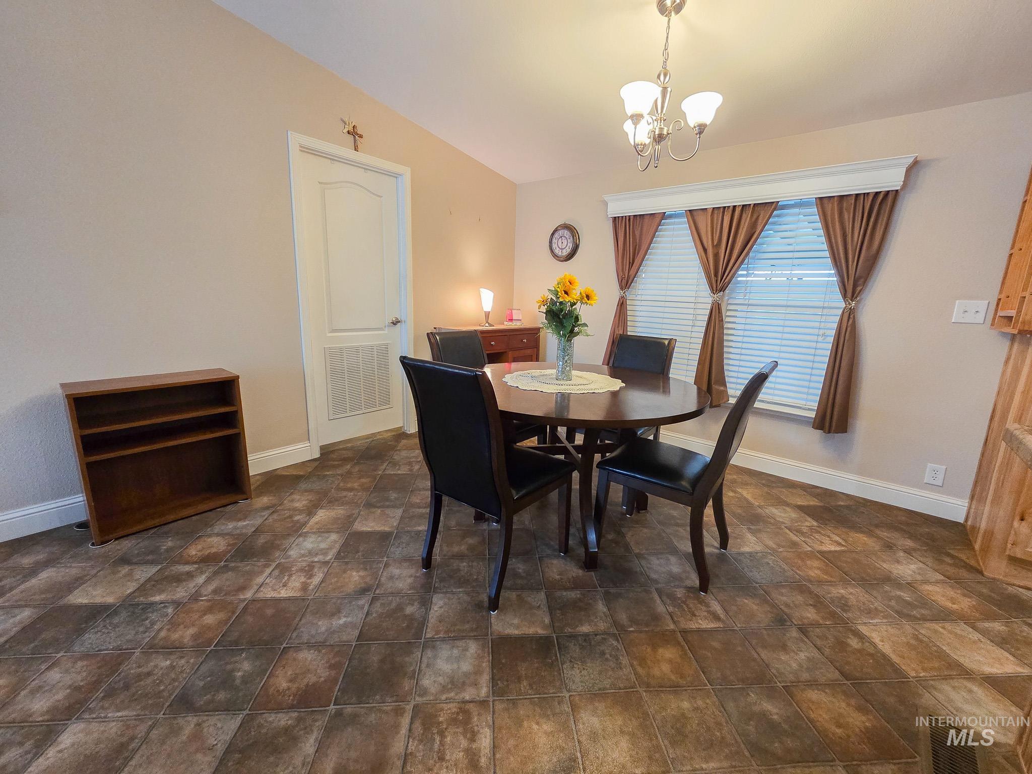 3428 15th St, Lewiston, Idaho 83501, 3 Bedrooms, 2 Bathrooms, Residential For Sale, Price $199,900, 98989539