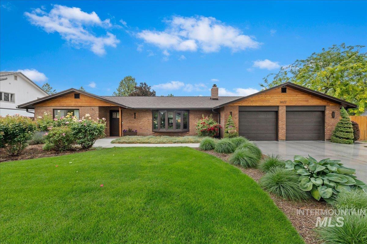 3022 E Springwood Dr, Meridian, Idaho 83642, 3 Bedrooms, 2.5 Bathrooms, Residential For Sale, Price $699,900, 98989542