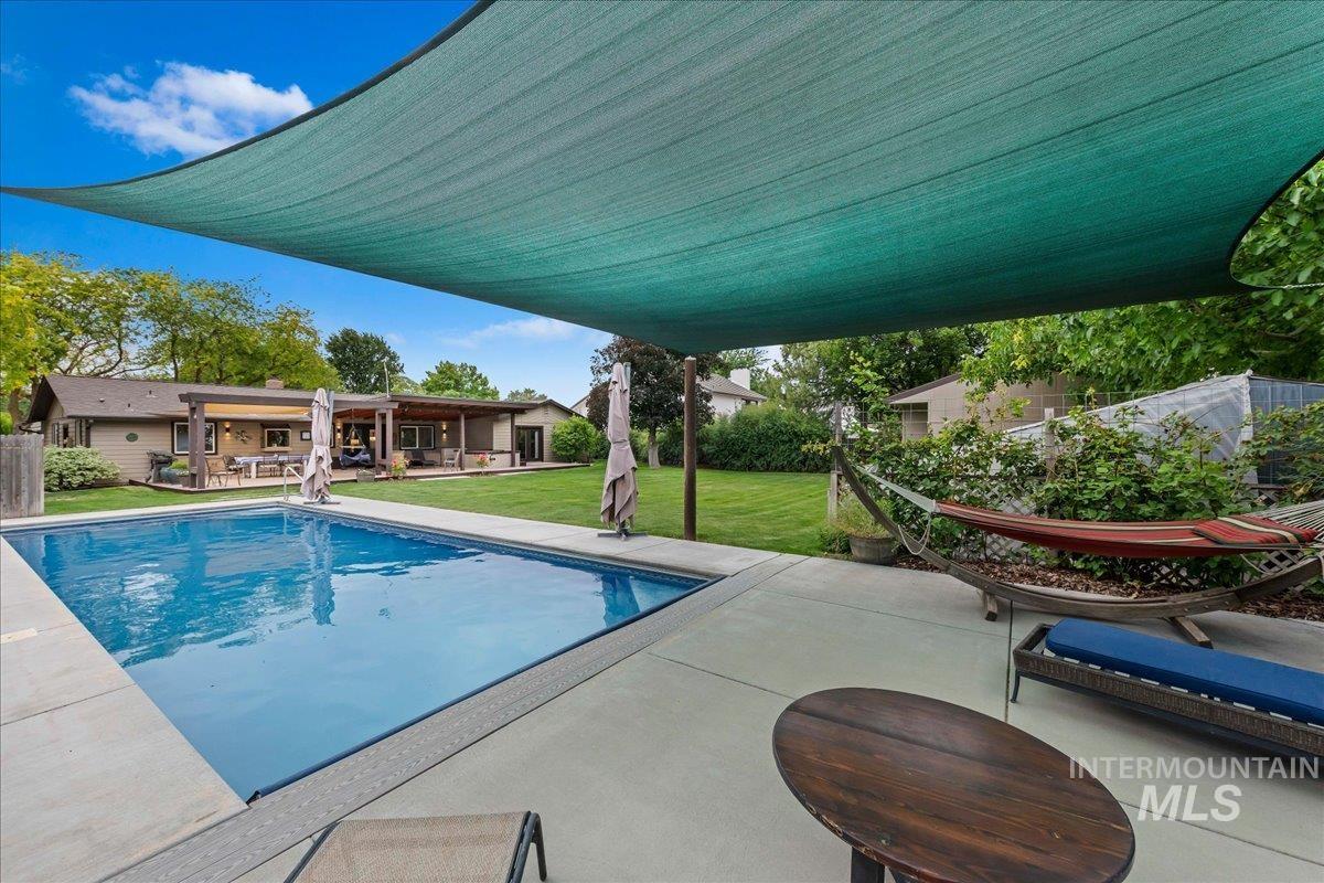 3022 E Springwood Dr, Meridian, Idaho 83642, 3 Bedrooms, 2.5 Bathrooms, Residential For Sale, Price $699,900, 98989542