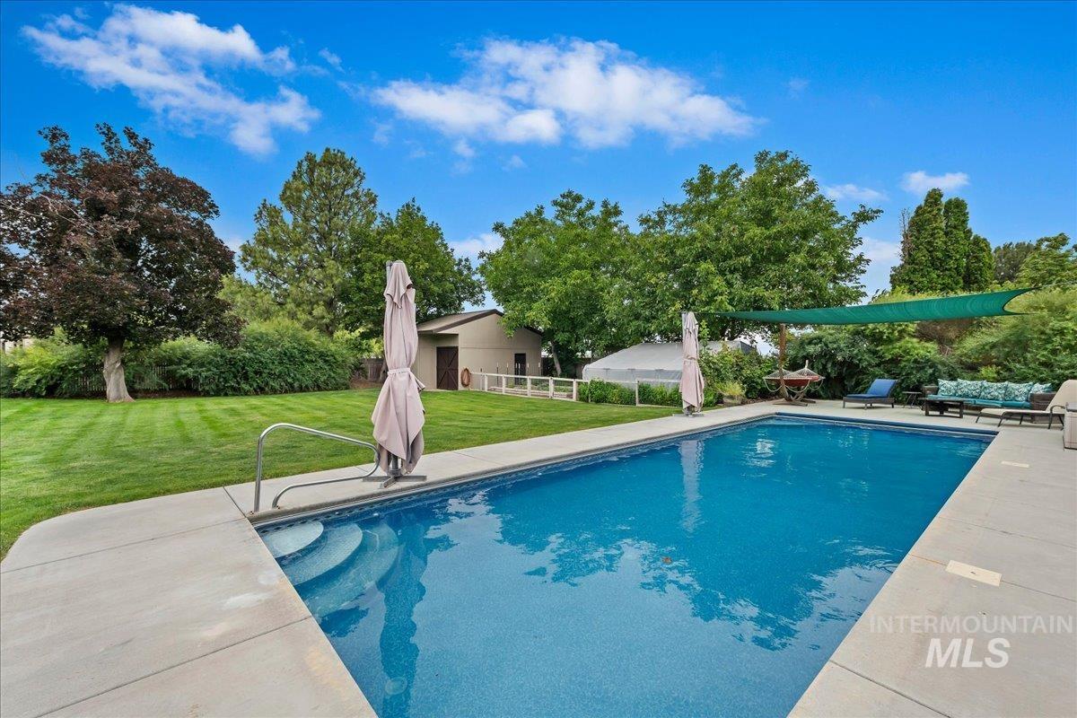 3022 E Springwood Dr, Meridian, Idaho 83642, 3 Bedrooms, 2.5 Bathrooms, Residential For Sale, Price $699,900, 98989542