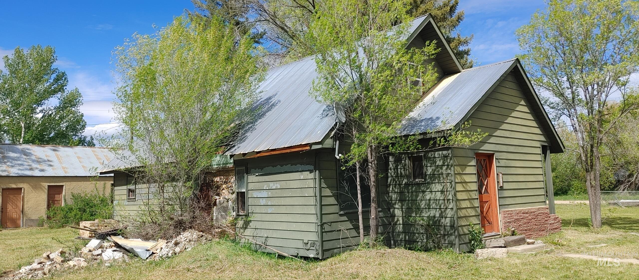 227 Alturas Ave, Fairfield, Idaho 83327, 4 Bedrooms, 1 Bathroom, Residential For Sale, Price $150,000, 98989547