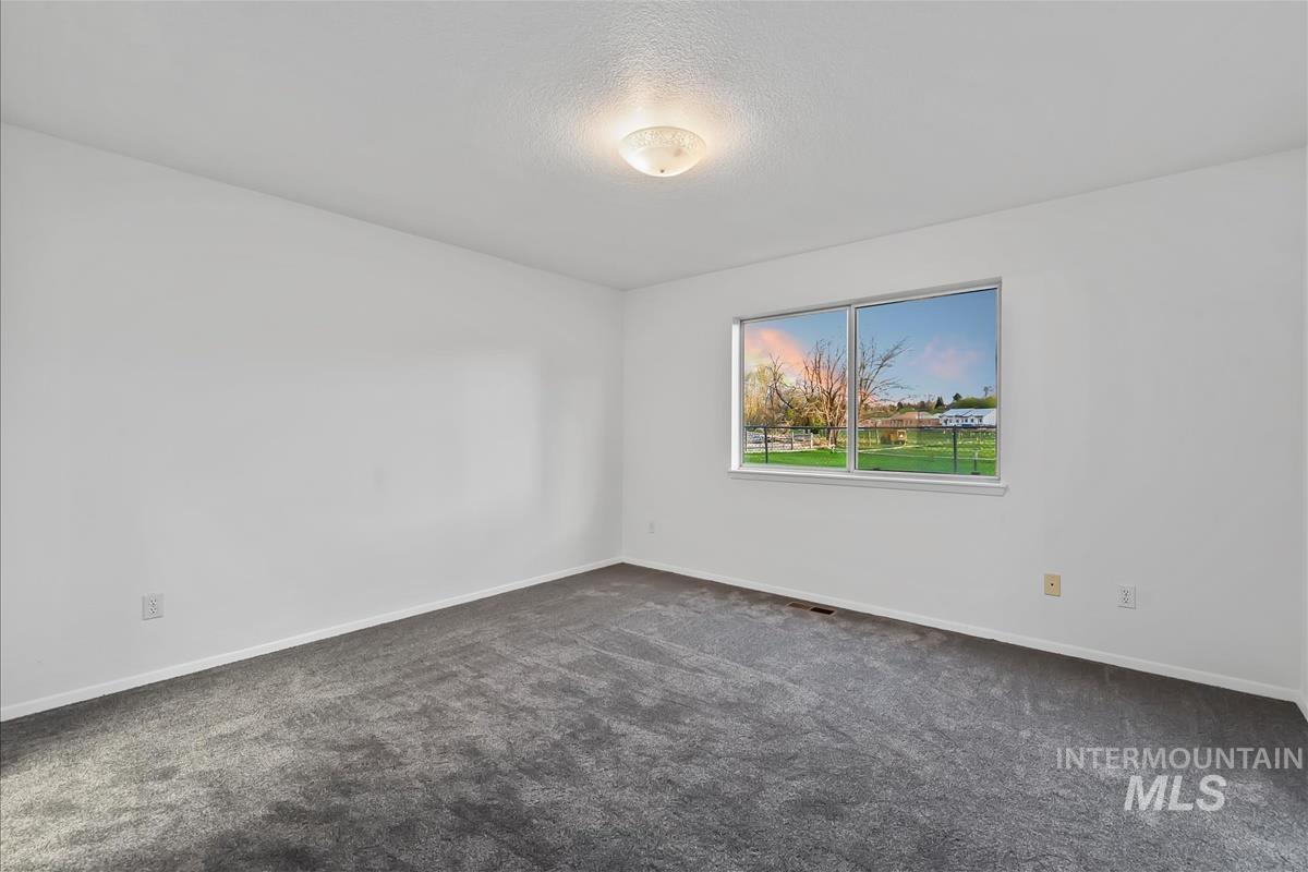 8359 W Willowdale Dr, Garden City, Idaho 83714, 2 Bedrooms, 2 Bathrooms, Residential For Sale, Price $449,900, 98989551