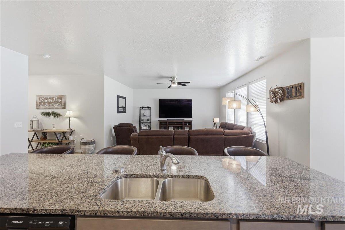 1111 Fishertown Ave, Caldwell, Idaho 83605, 4 Bedrooms, 2 Bathrooms, Residential For Sale, Price $480,000, 98989557