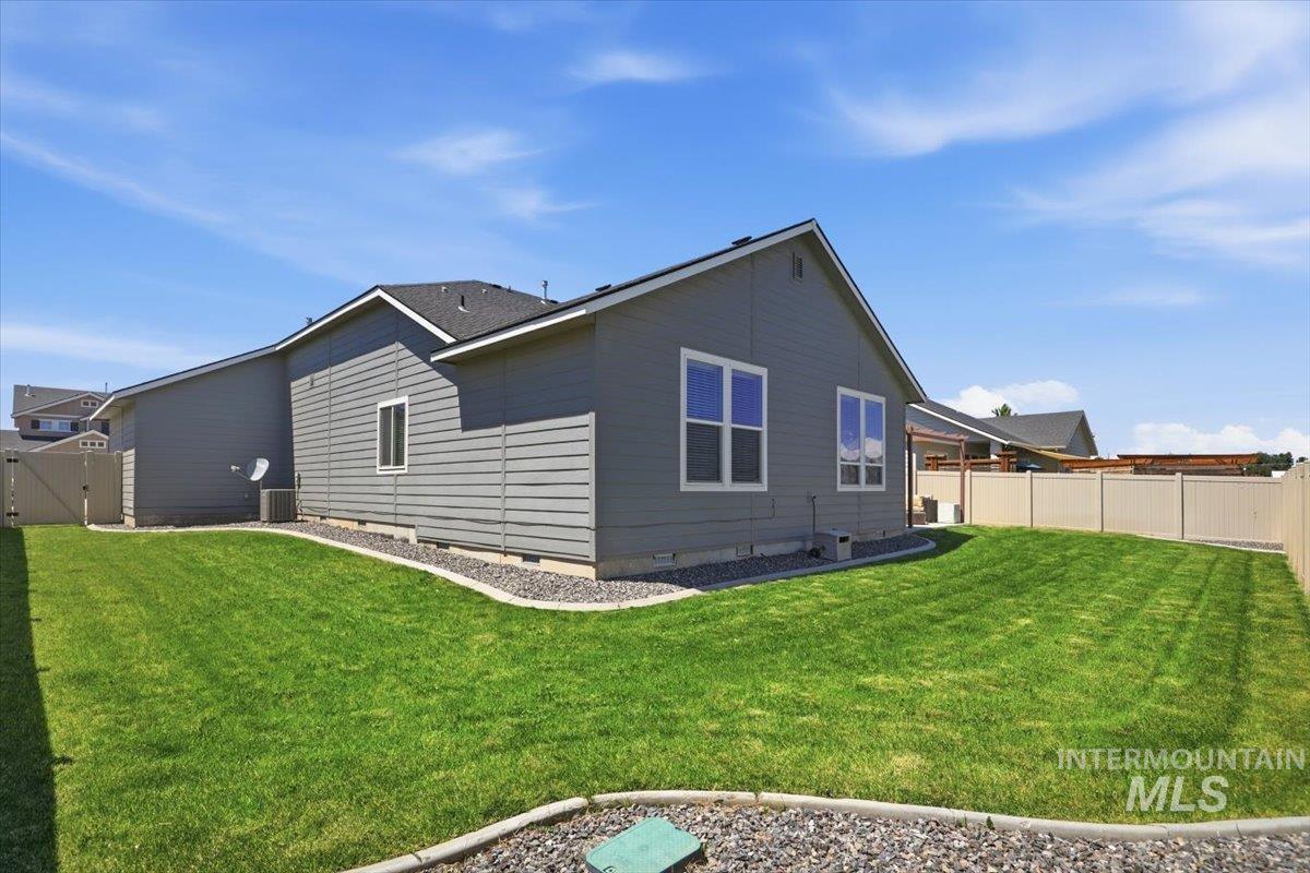 1111 Fishertown Ave, Caldwell, Idaho 83605, 4 Bedrooms, 2 Bathrooms, Residential For Sale, Price $480,000, 98989557