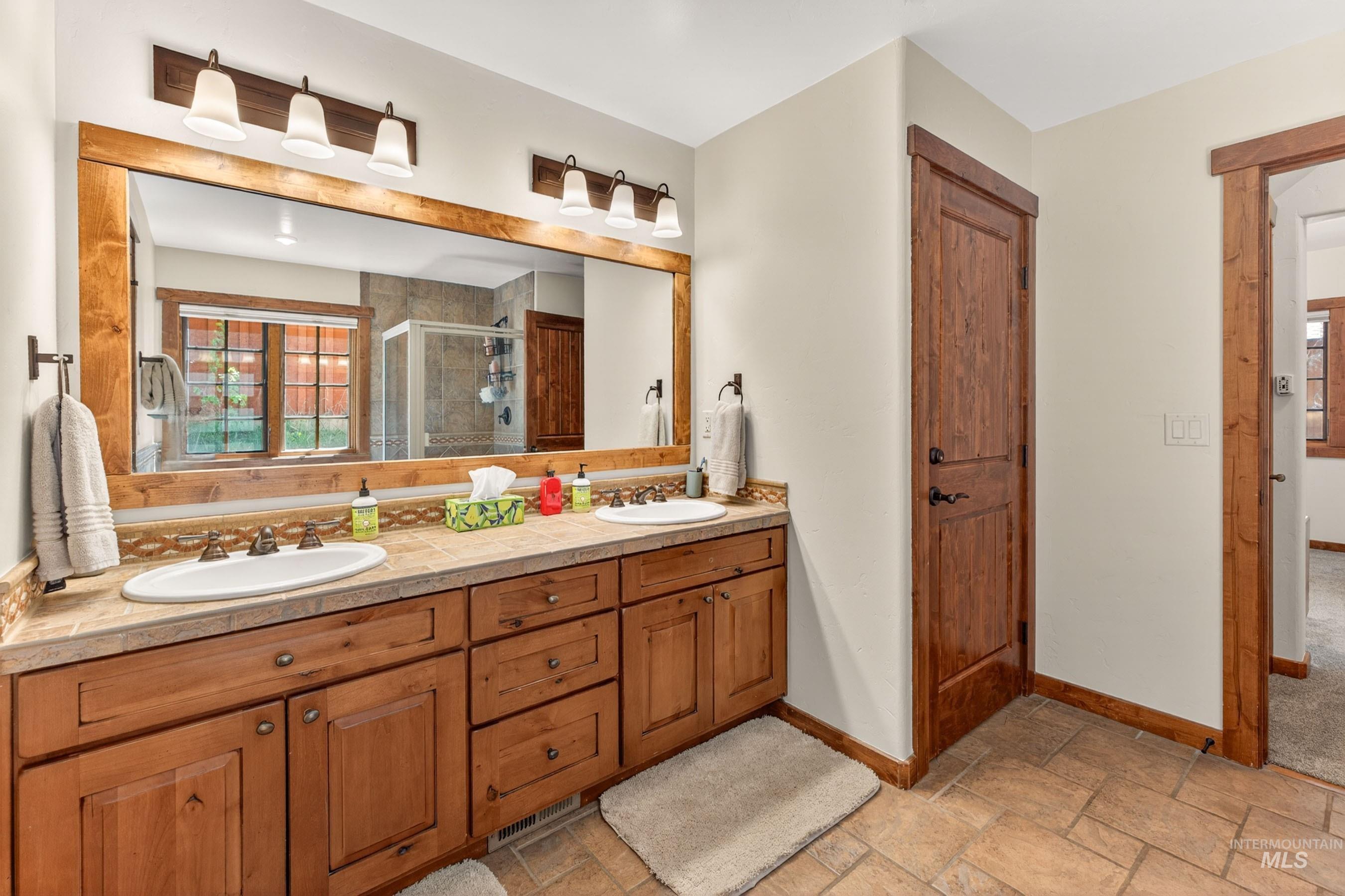 4 Rock Creek Court, Donnelly, Idaho 83615, 2 Bedrooms, 2.5 Bathrooms, Residential For Sale, Price $1,395,000,MLS 98989560