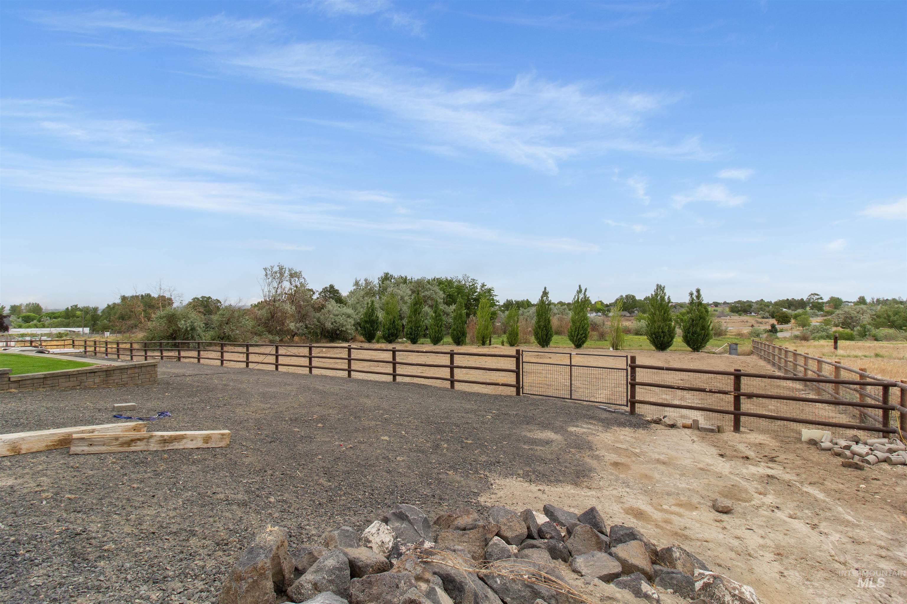 3824 N 2100 E, Filer, Idaho 83328, 5 Bedrooms, 4.5 Bathrooms, Residential For Sale, Price $1,260,000,MLS 98989565
