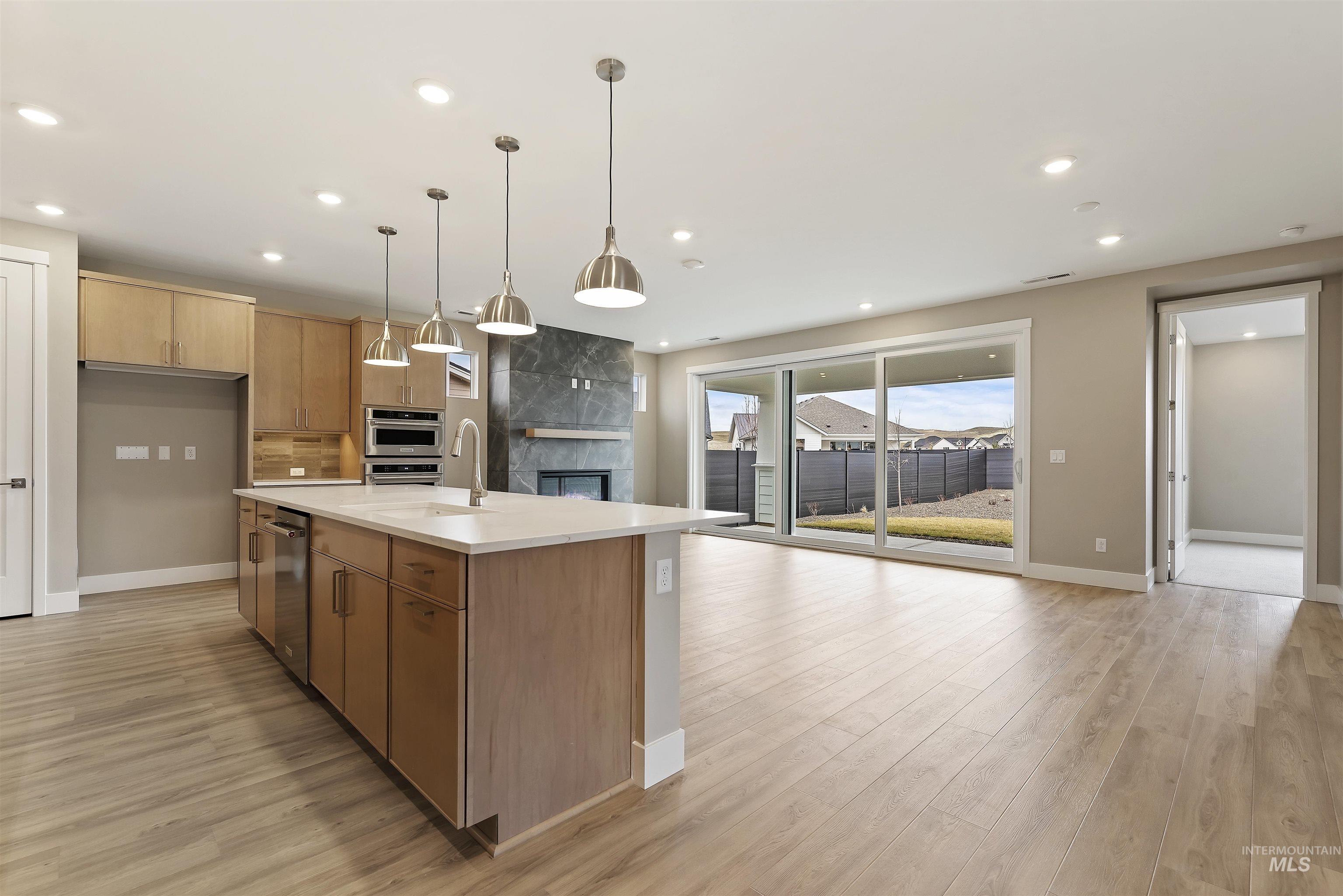 5828 W Oxton St, Eagle, Idaho 83616-1386, 3 Bedrooms, 2 Bathrooms, Residential For Sale, Price $609,881, 98989566