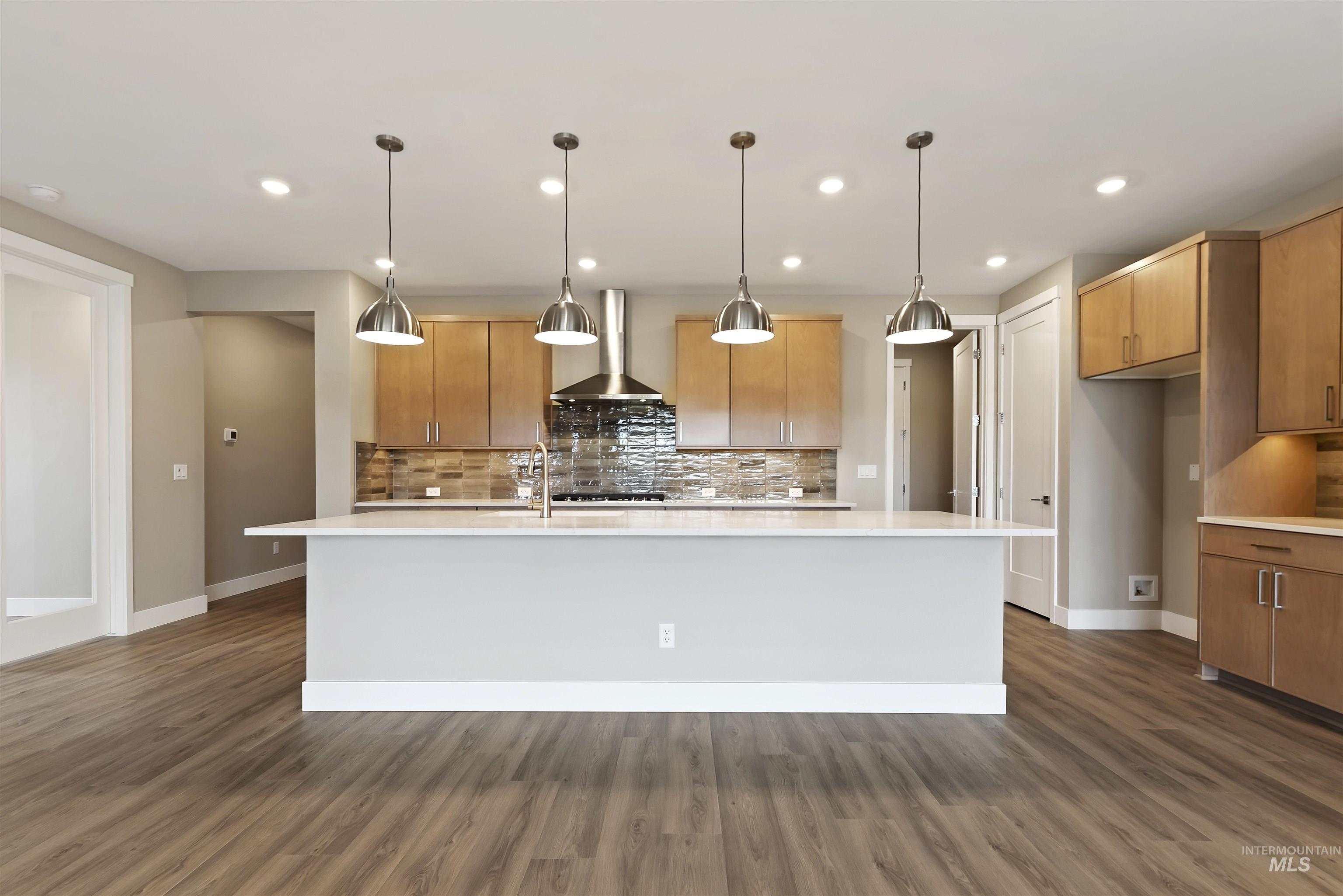 5828 W Oxton St, Eagle, Idaho 83616-1386, 3 Bedrooms, 2 Bathrooms, Residential For Sale, Price $609,881, 98989566