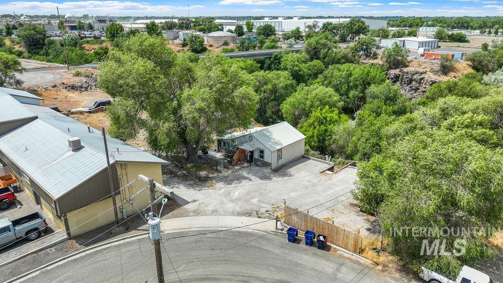645 5th Ave W, Twin Falls, Idaho 83301, 2 Bedrooms, 8 Rooms, Business/Commercial For Sale, Price $229,500,MLS 98989575