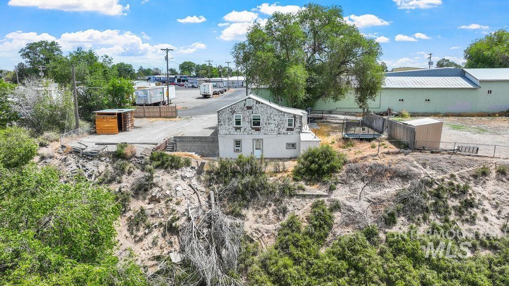 645 5th Ave W, Twin Falls, Idaho 83301, 2 Bedrooms, 2 Bathrooms, Residential For Sale, Price $229,500,MLS 98989576