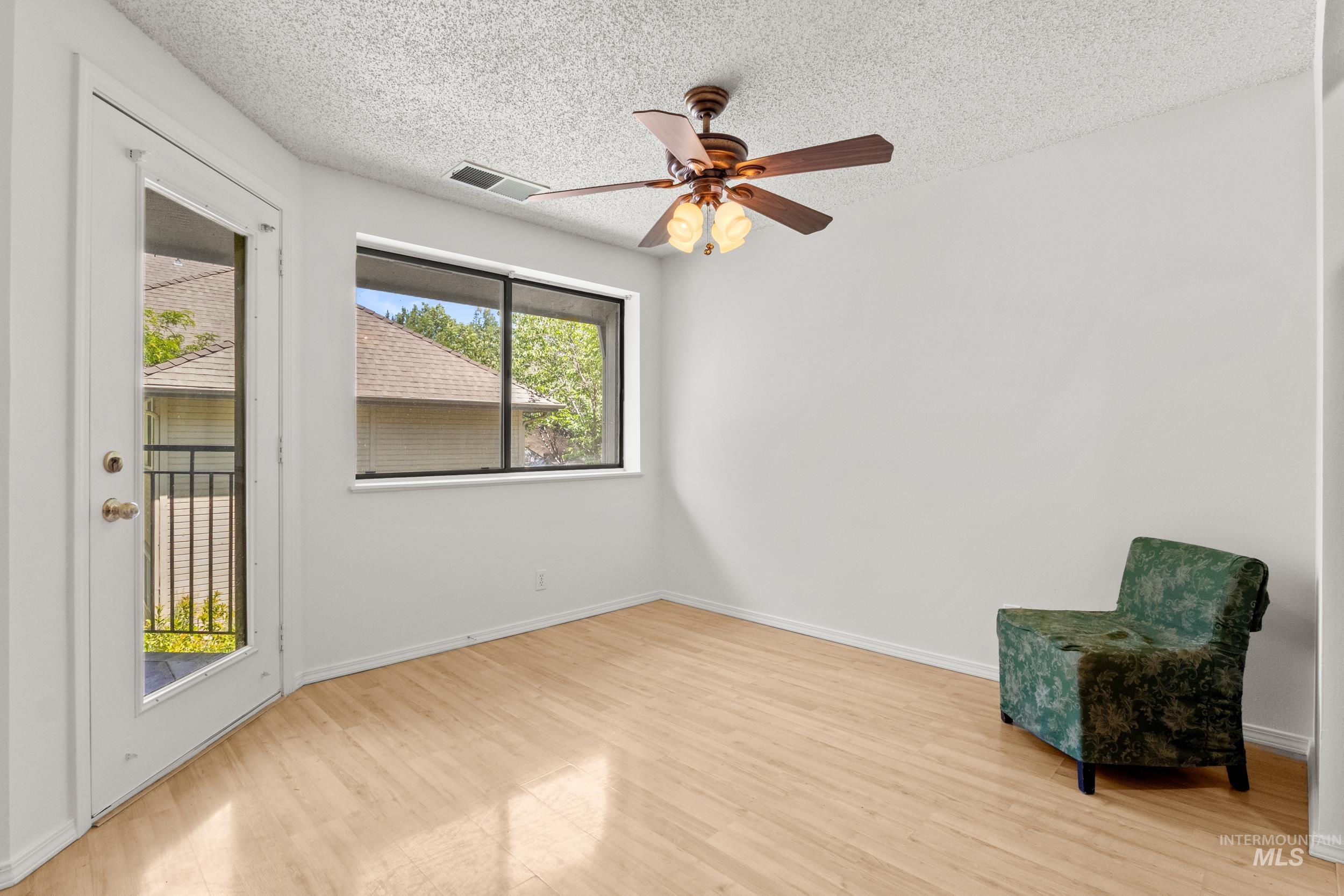 3687 S Gekeler Ln, Boise, Idaho 83706, 3 Bedrooms, 2 Bathrooms, Residential For Sale, Price $340,000,MLS 98989582