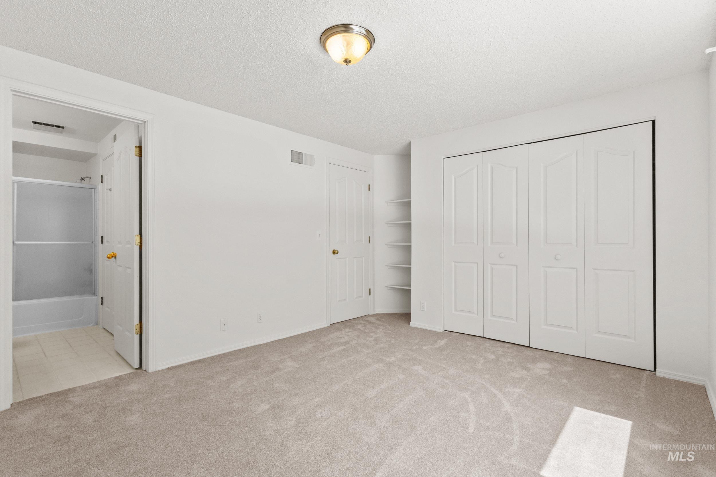 3687 S Gekeler Ln, Boise, Idaho 83706, 3 Bedrooms, 2 Bathrooms, Residential For Sale, Price $340,000,MLS 98989582