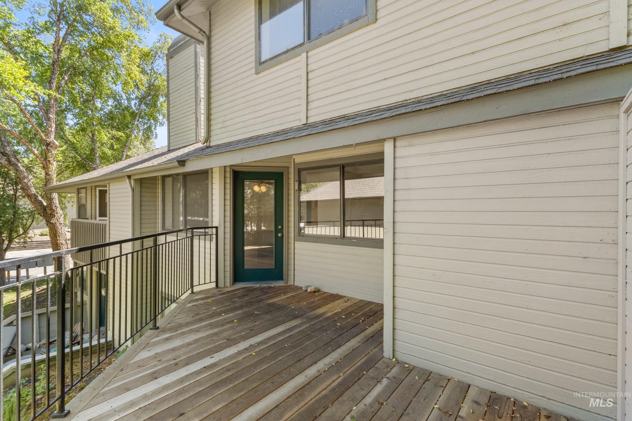 3687 S Gekeler Ln, Boise, Idaho 83706, 3 Bedrooms, 2 Bathrooms, Residential For Sale, Price $340,000,MLS 98989582